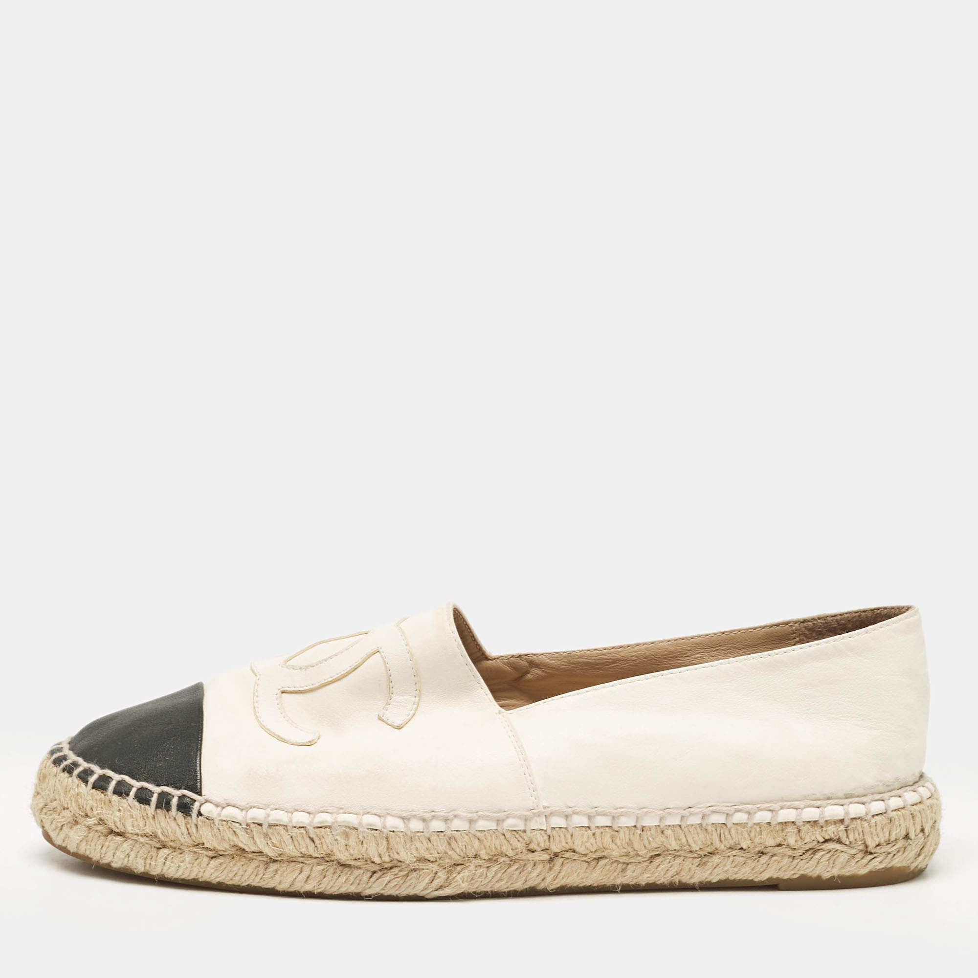 Pre Owned Chanel White/Black Leather CC Cap Toe Espadrille Flats Size 41