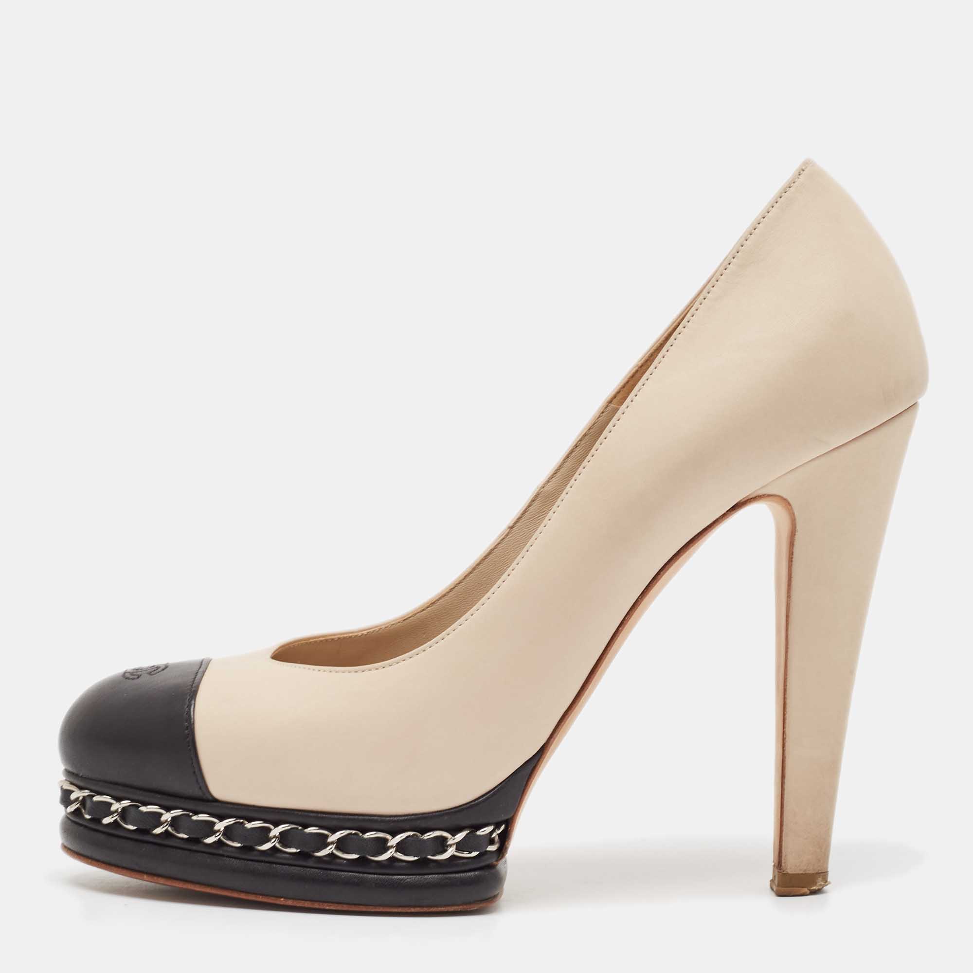 Pre Owned Chanel Beige/Black Leather CC Chain Link Platform Pumps Size 38.5