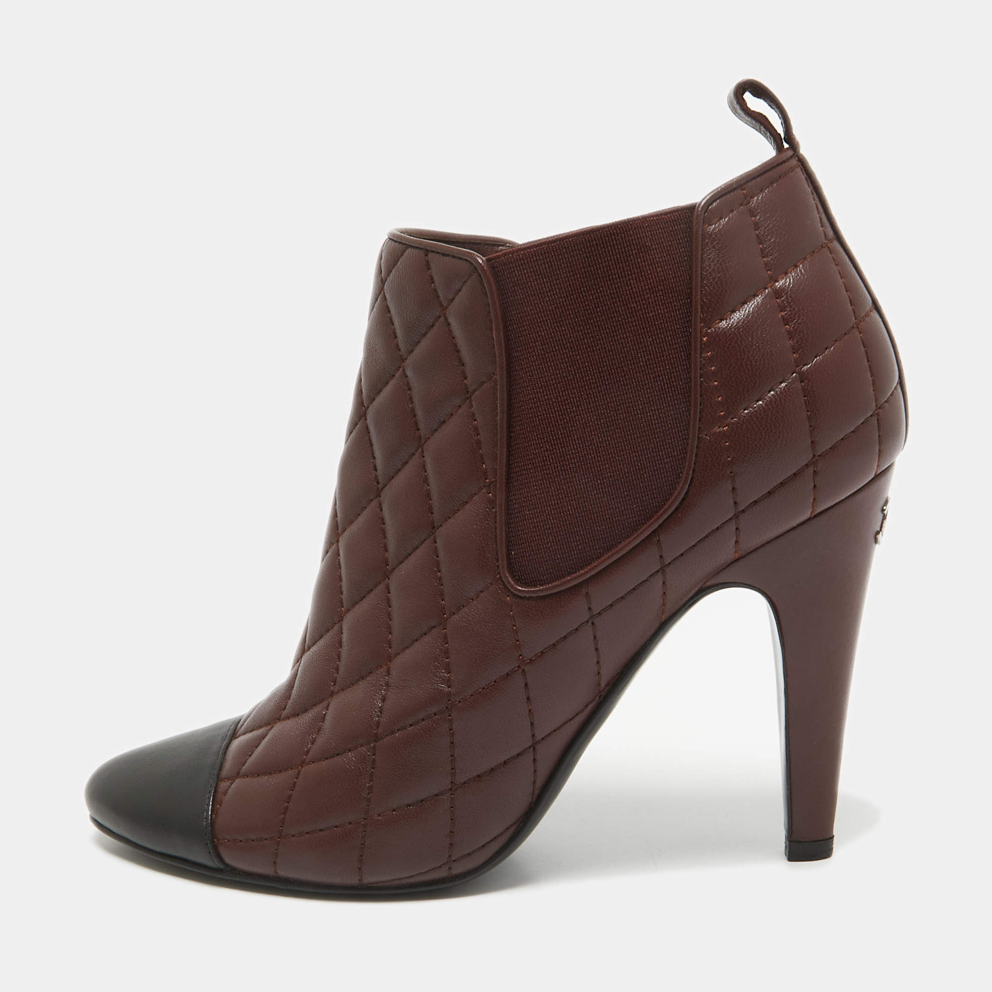 Pre Owned Chanel Burgundy Leather CC Ankle Length Boots Size 37
