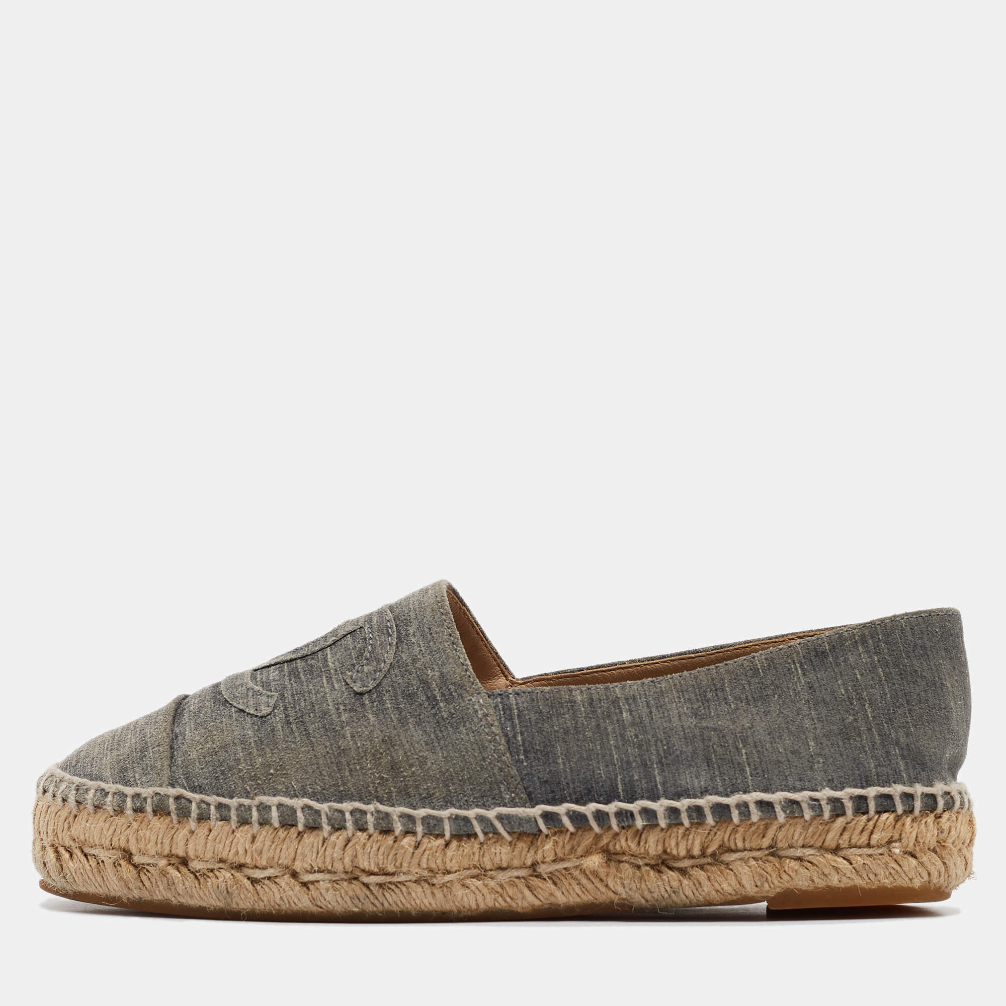 Chanel Grey Textured Suede CC Espadrille Flats Size 38