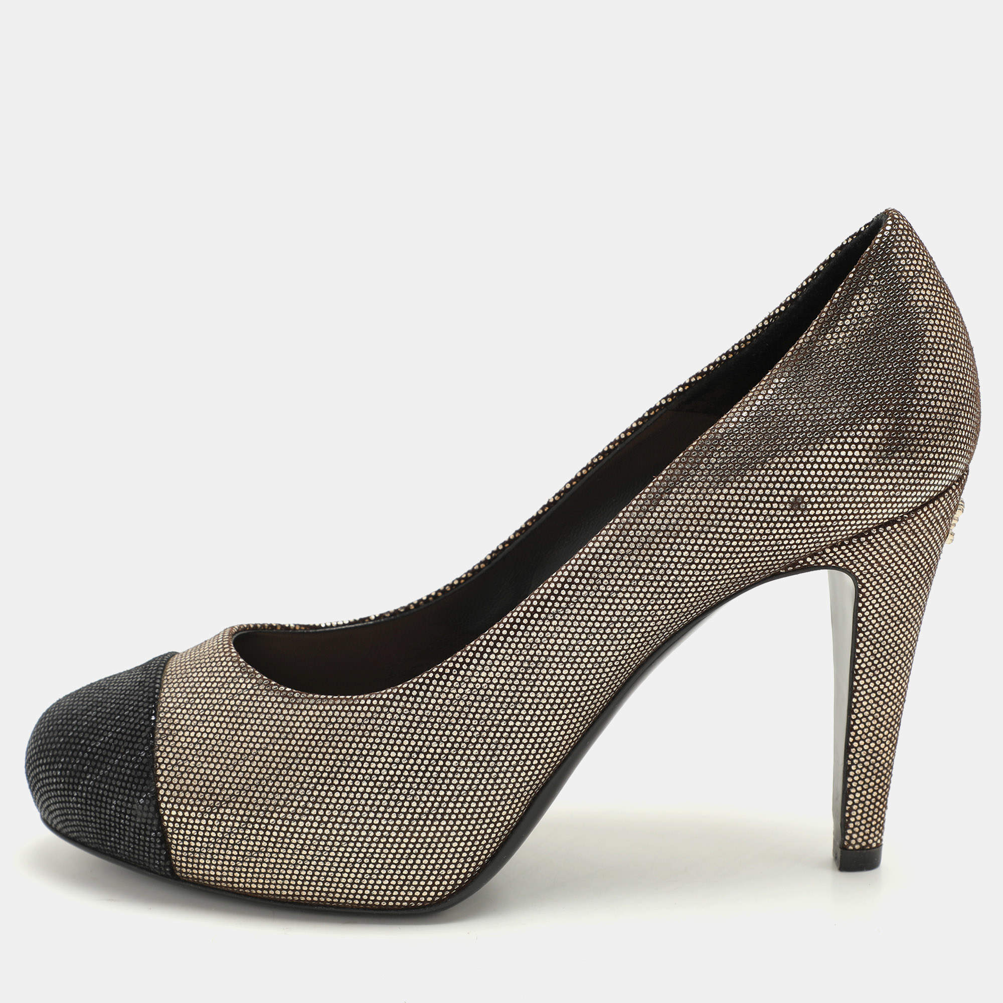 Pre Owned Chanel Metallic Gold/Black Textured Suede CC Platform Pumps Size 38