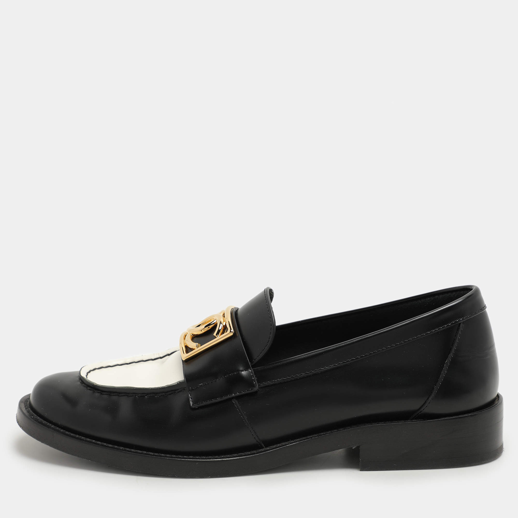 Chanel Black/White Leather CC Loafers Size 39