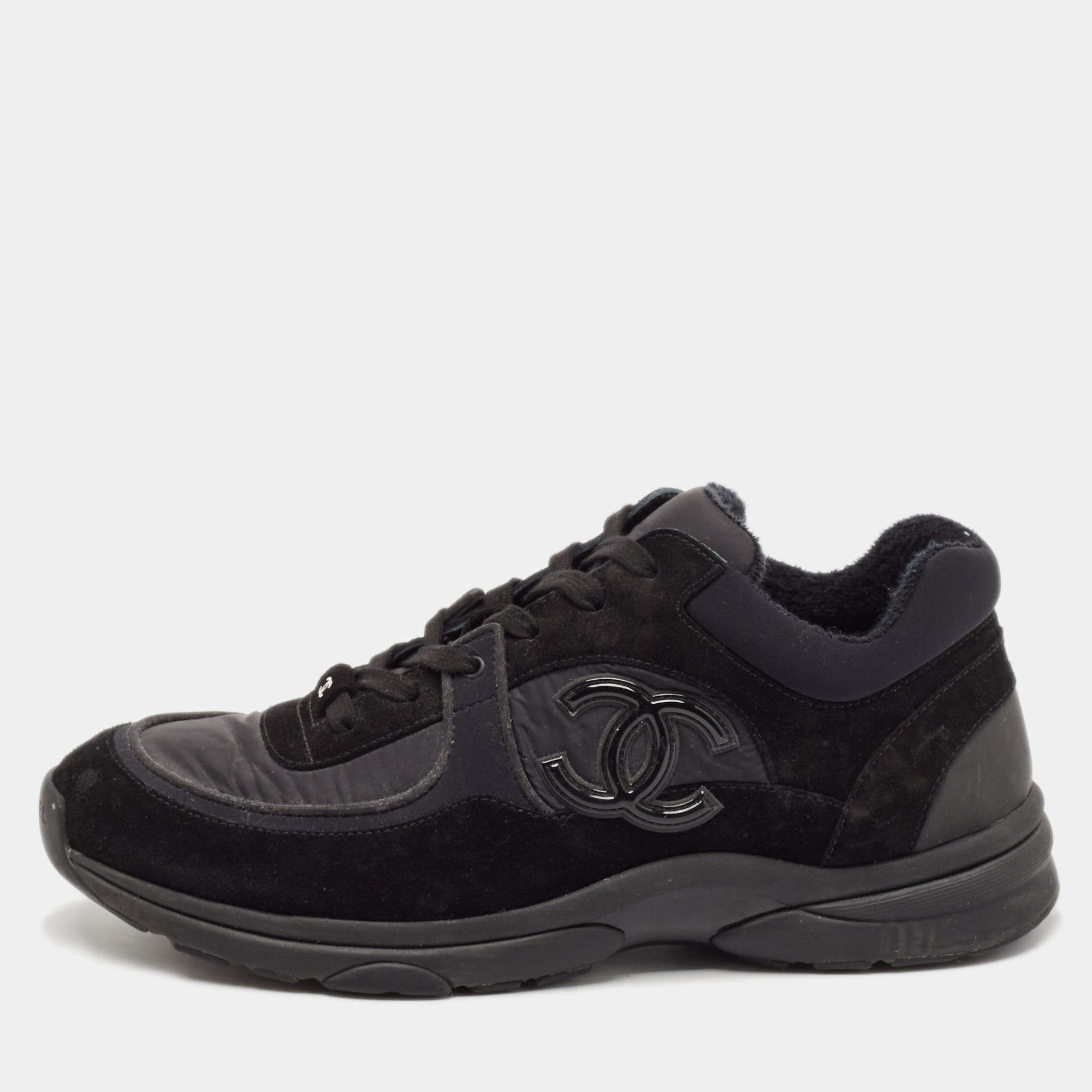 Pre Owned Chanel Black/Navy Blue Suede and Fabric CC Low Top Sneakers  Size 45