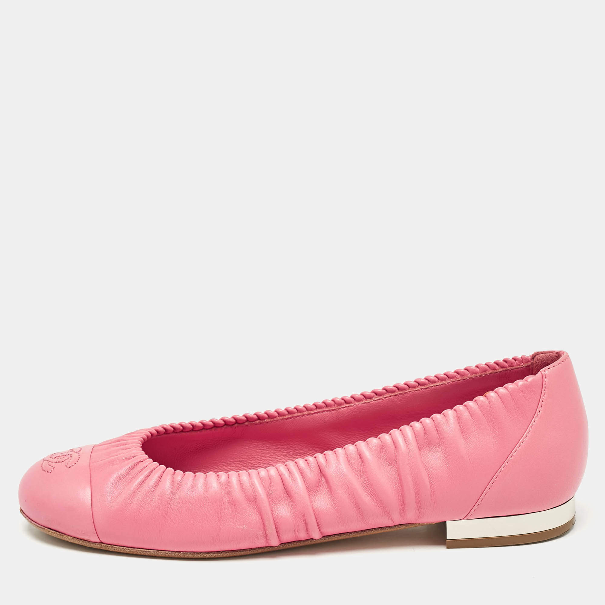 Pre Owned Chanel Pink Leather CC Cap Toe Ballet Flats Size 37.5