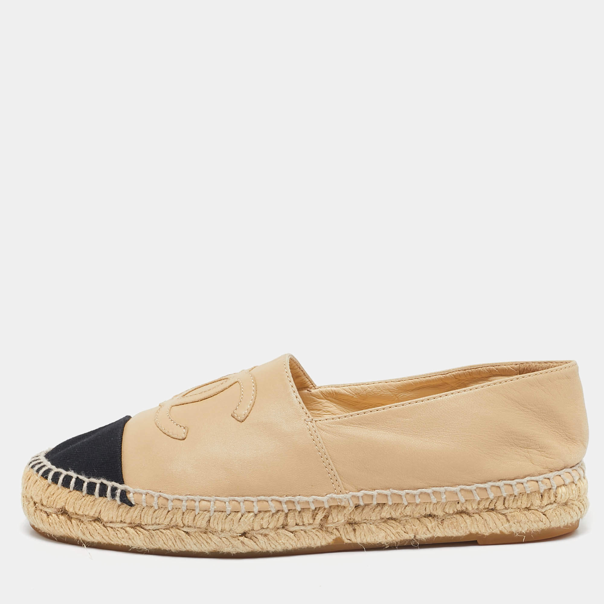 Chanel Beige/Black Leather  and Canvas CC Cap Toe Espadrille Flats Size 38