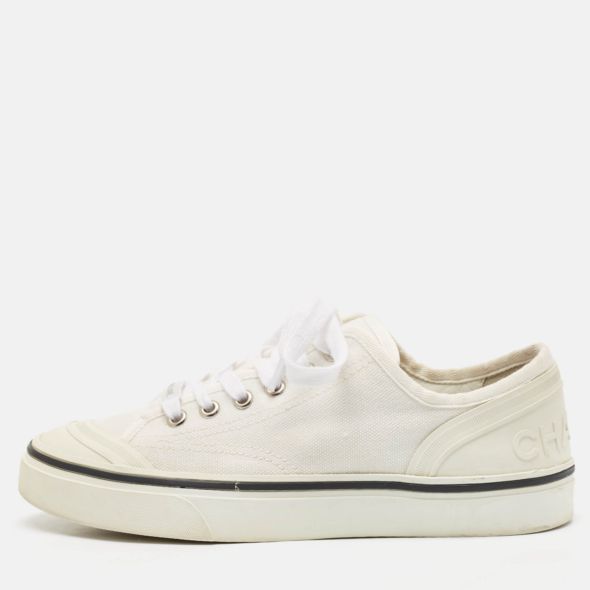 Pre Owned Chanel White Canvas and Rubber Low Top Sneakers Size 38