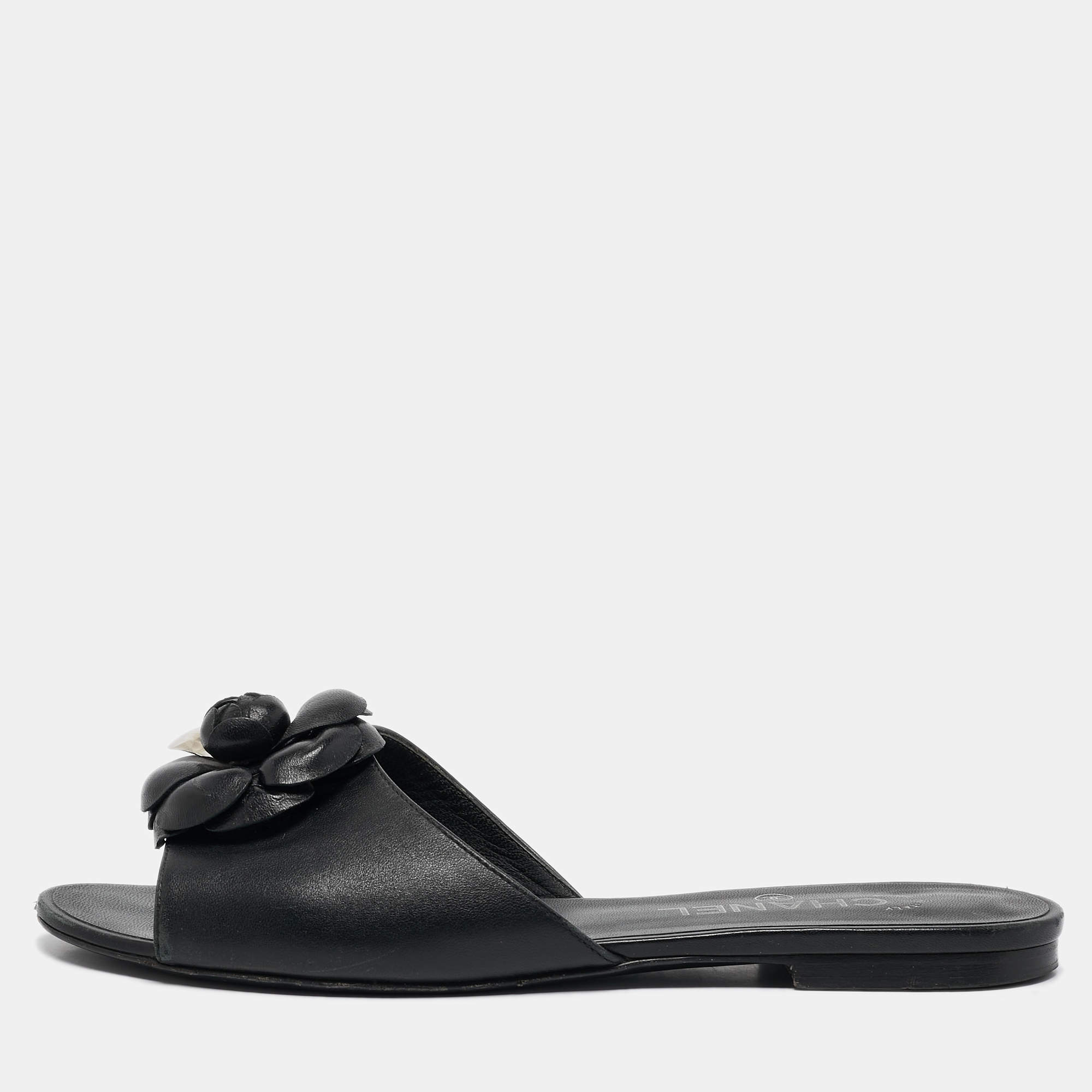 Pre Owned Chanel Black Leather Embellished CC Flat Slides Size 39.5
