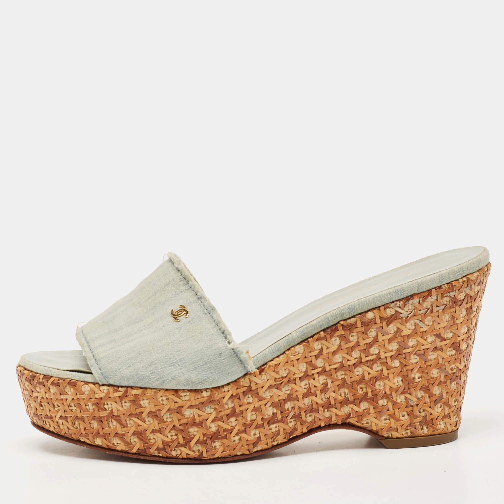 Pre Owned Chanel Light Blue Fabric Raffia Wedge Platform Sandals Size 39
