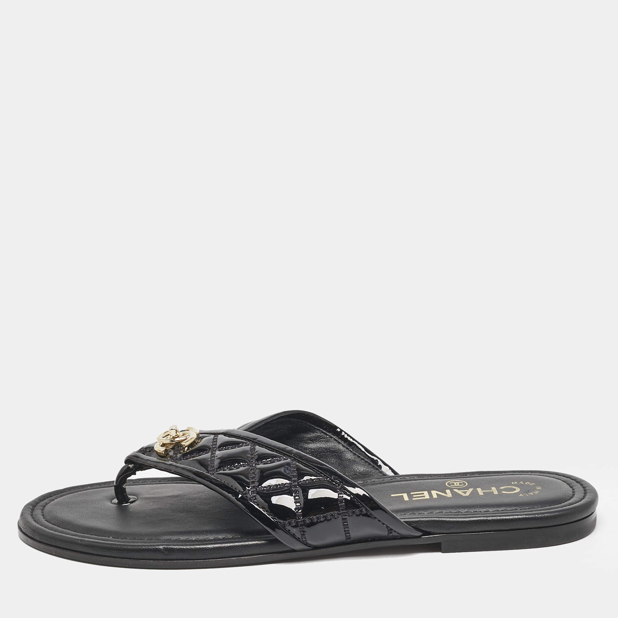 Chanel Black Patent Leather CC Lock Thong Flat Sandals Size 38