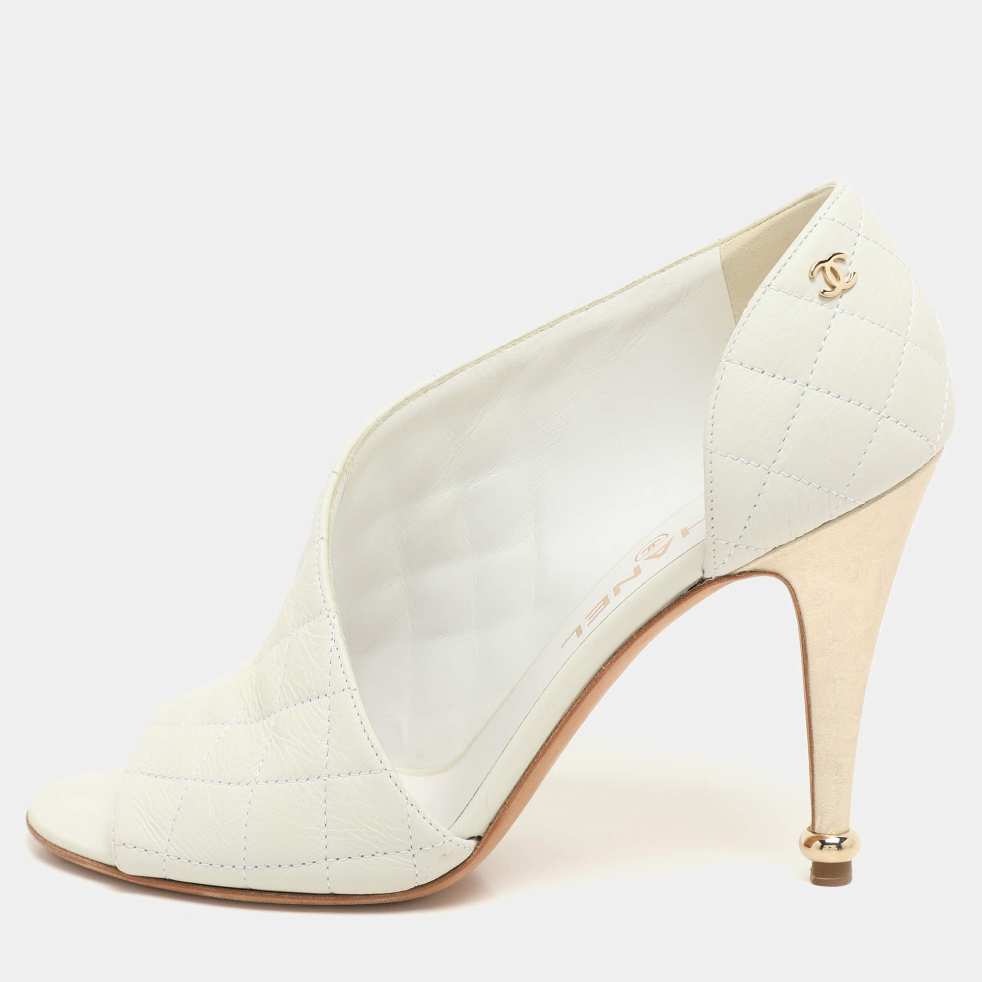 Chanel White Quilted Leather CC Open Toe Pumps Size 38