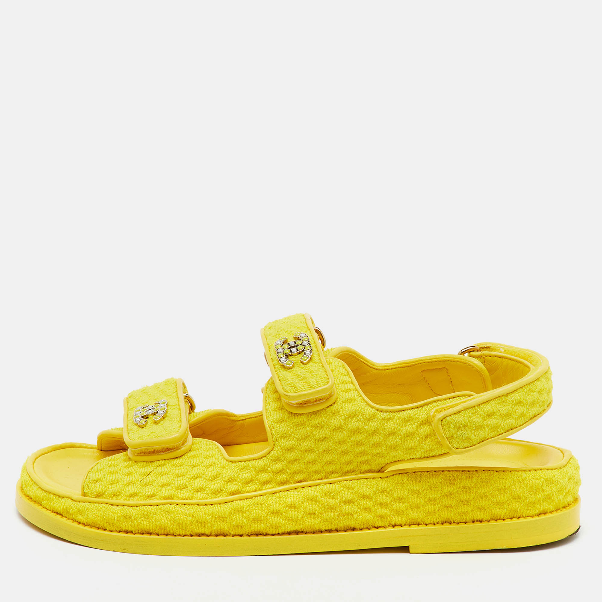 Pre Owned Chanel Yellow Fabric Pearl Embellished CC Dad Flat Sandals Size 39
