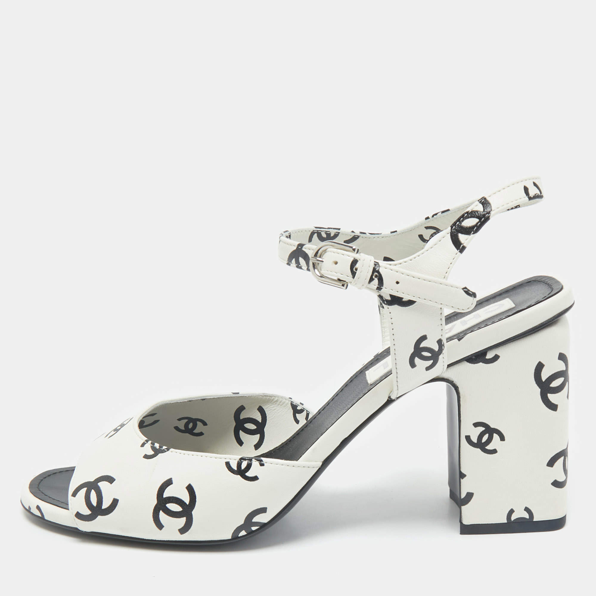 Pre Owned Chanel Cream/Black Leather CC Logo Ankle Strap Sandals Size 41