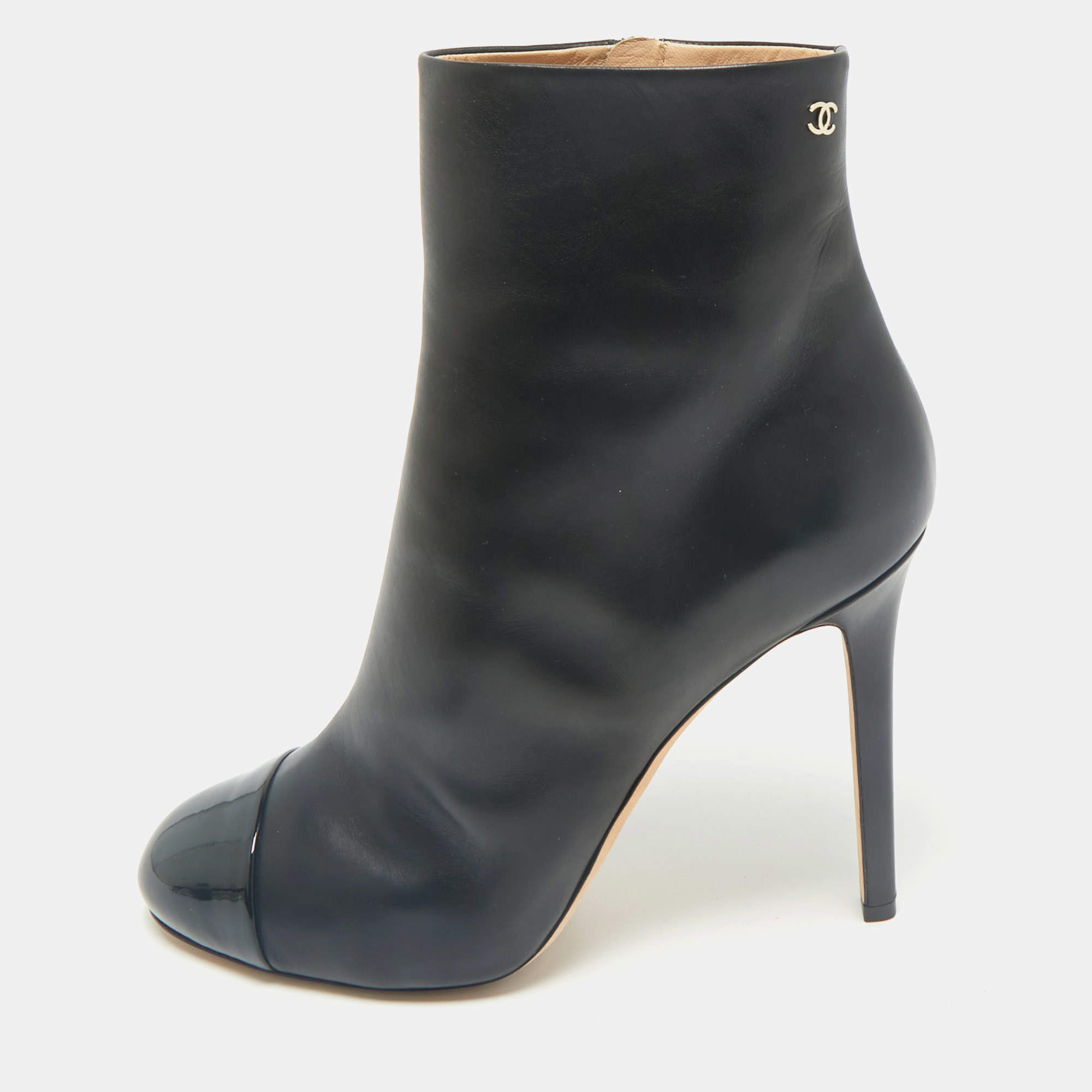 Chanel Black Leather CC Cap Toe Ankle Length Boots Size 41