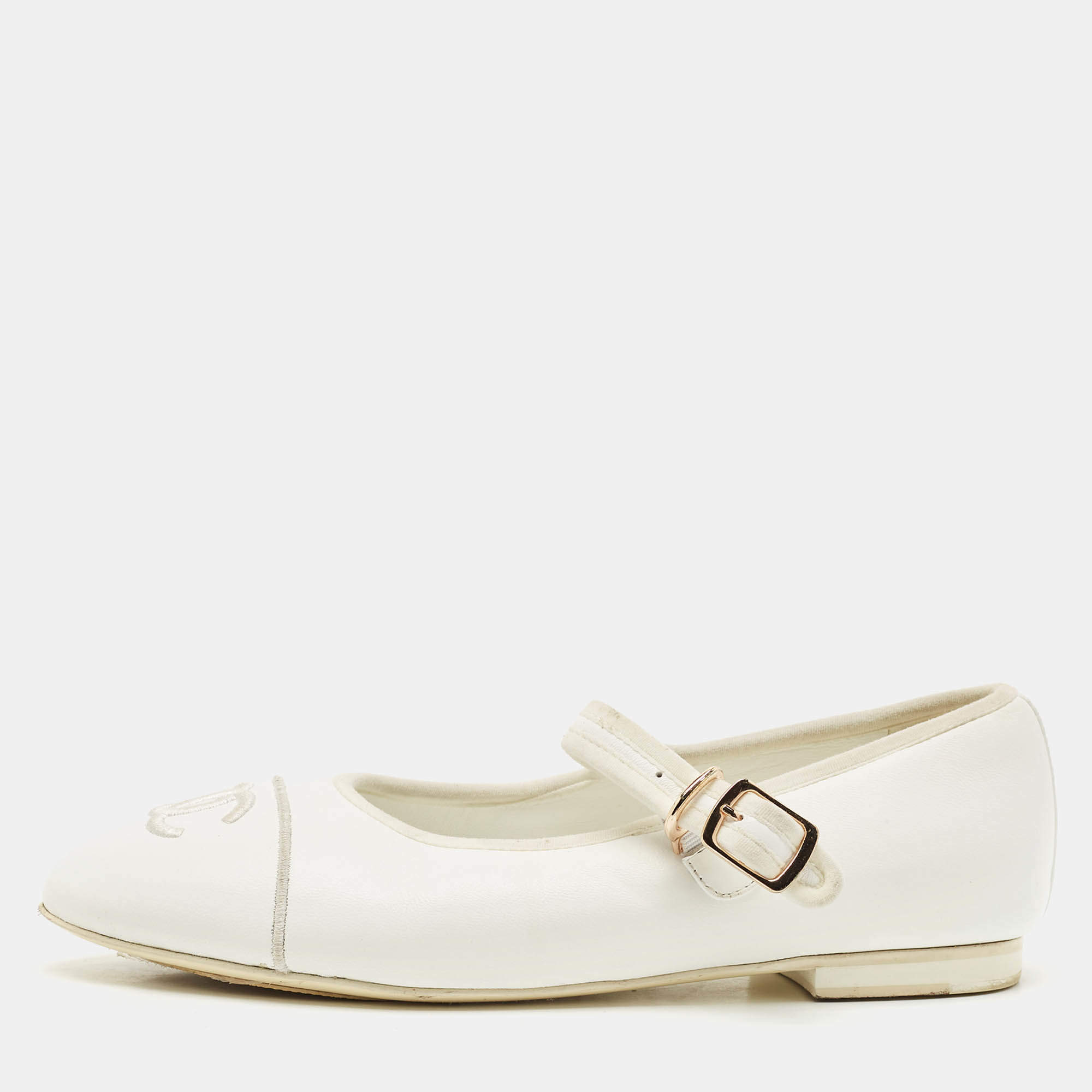 Chanel White Leather and Velvet CC Cap Toe Ballet Flats Size 39