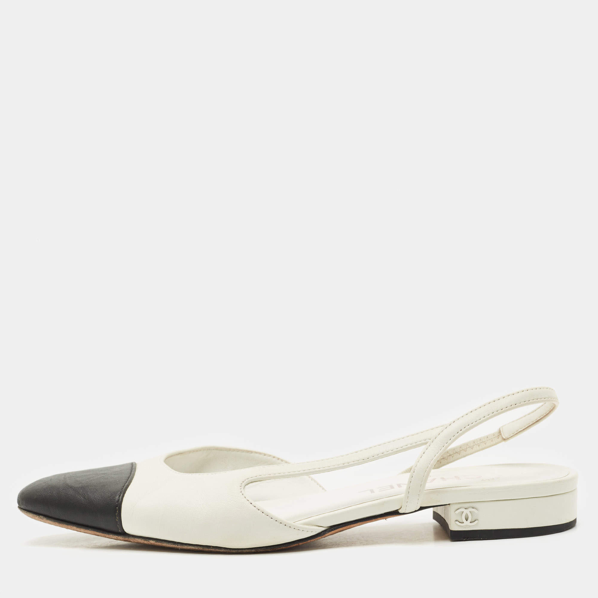 Chanel White/Black Leather CC Cap Toe Slingback Flats Size 37.5