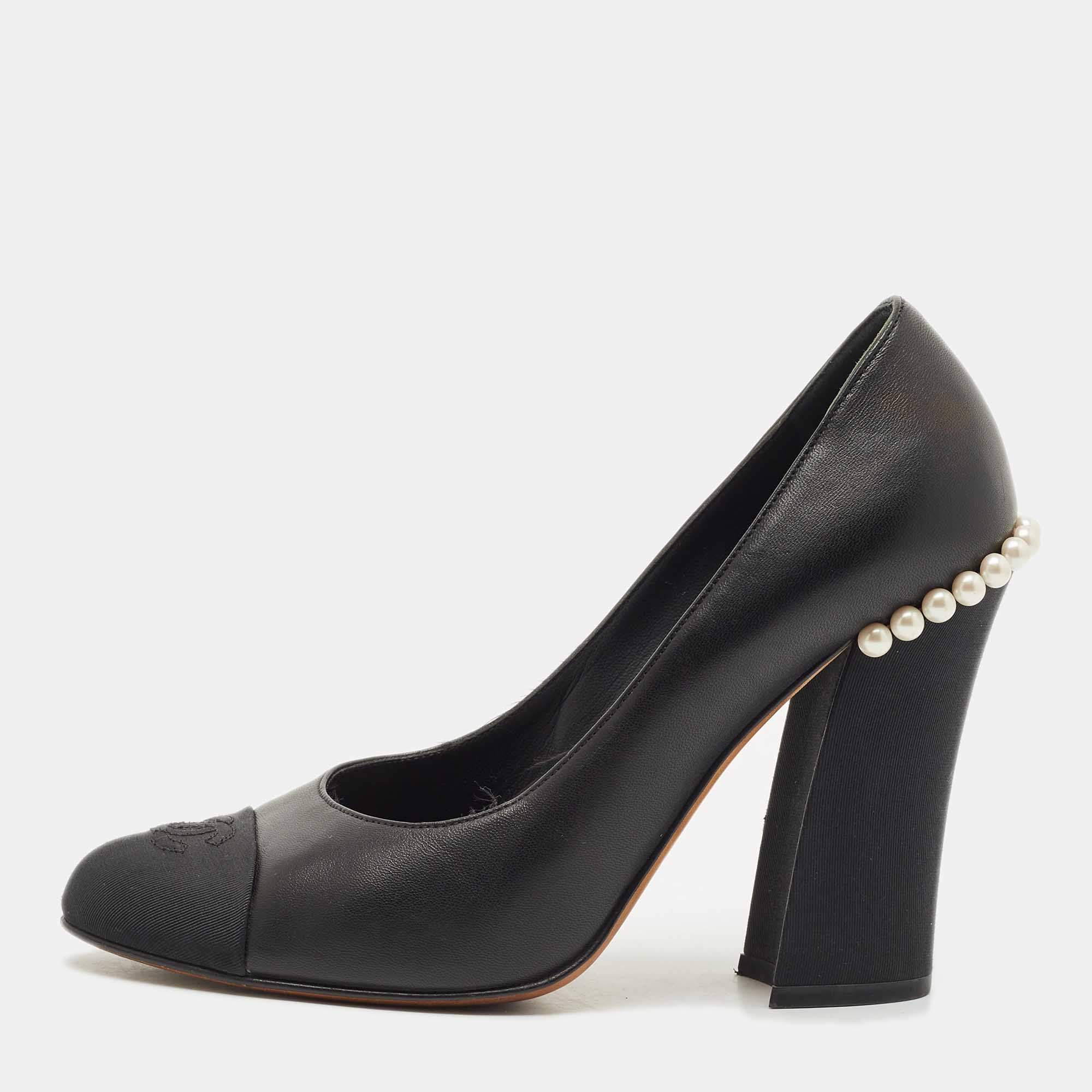 Chanel Black Leather and Fabric CC Cap Toe Pearl Block Heel Pumps Size 39