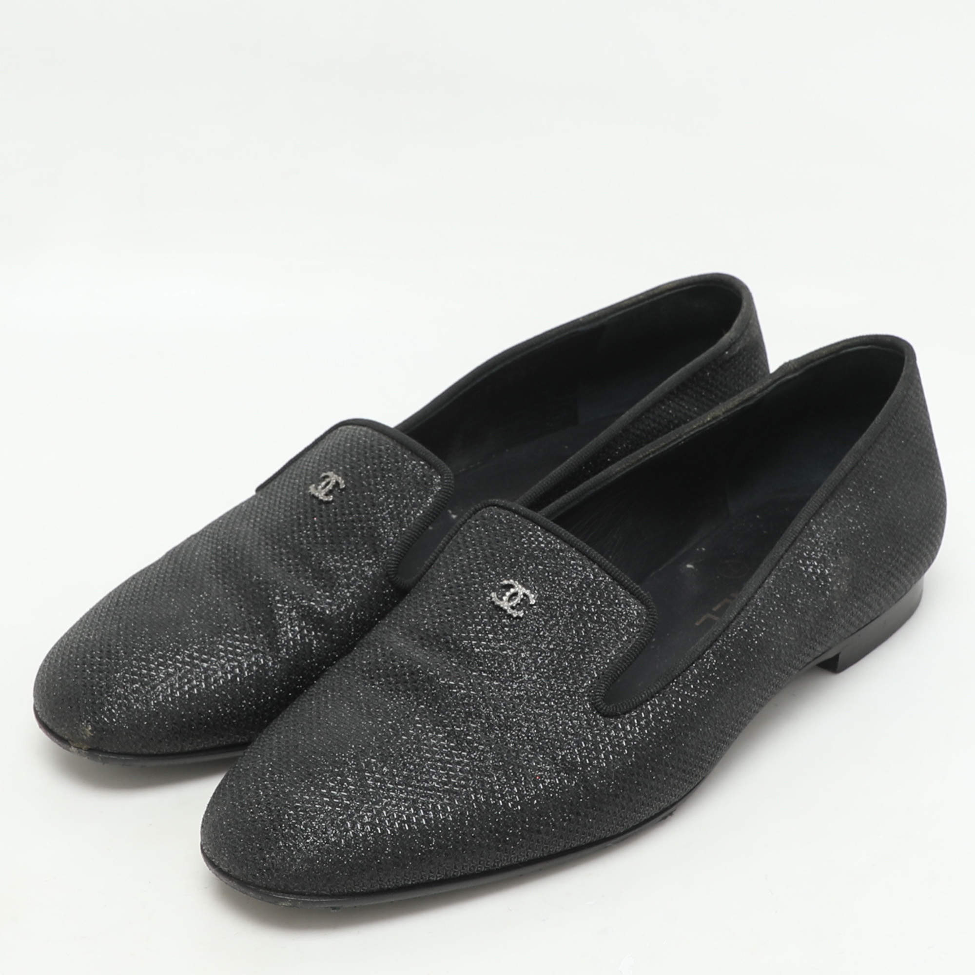 luxury-women-chanel-used-shoes