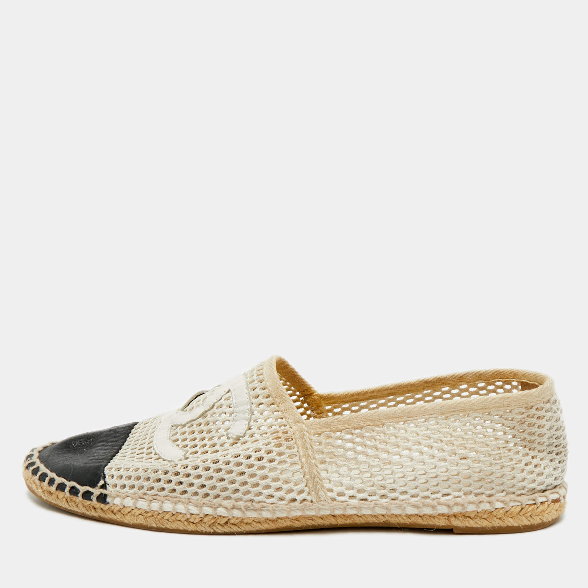 Pre Owned Chanel Two Tone Leather and Mesh CC Espadrilles Flats Size 41