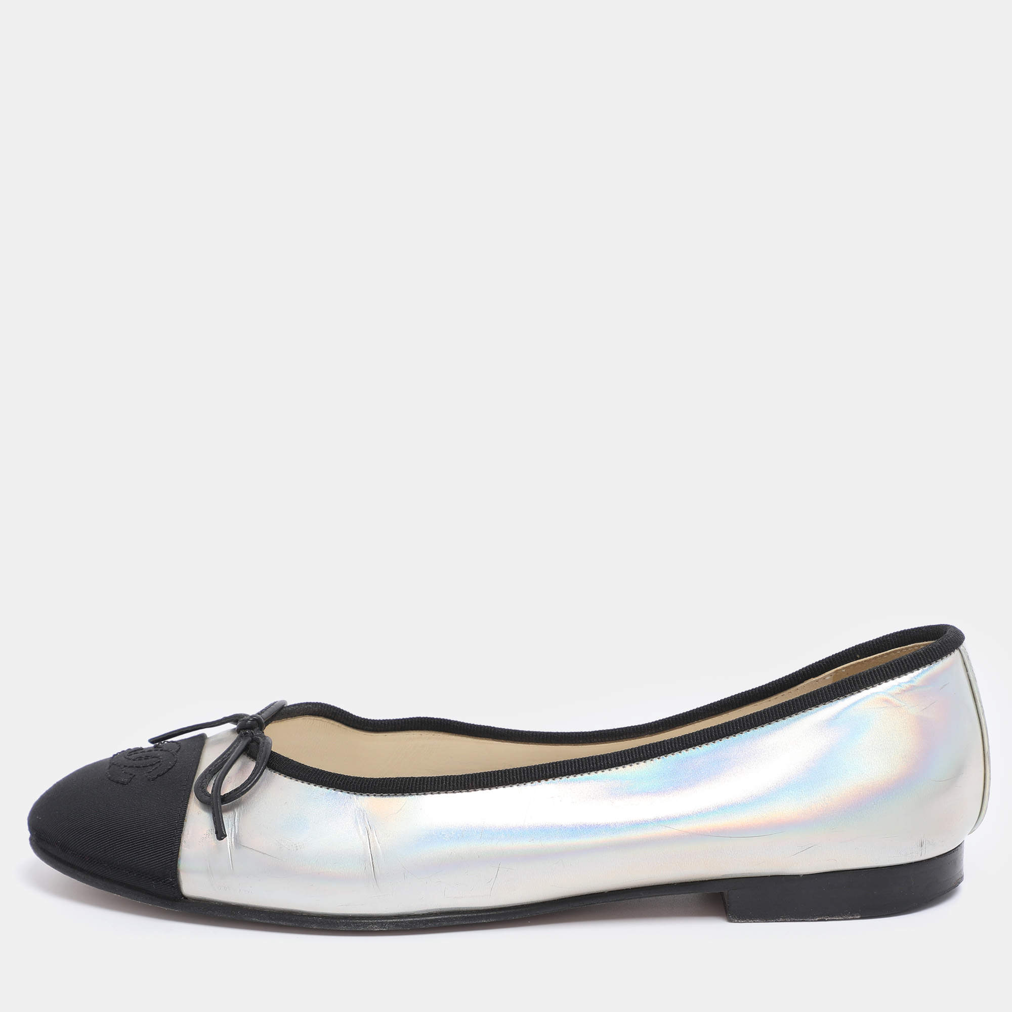 Pre Owned Chanel Metallic Canvas and Iridescent Leather CC Ballet Flats Size 39