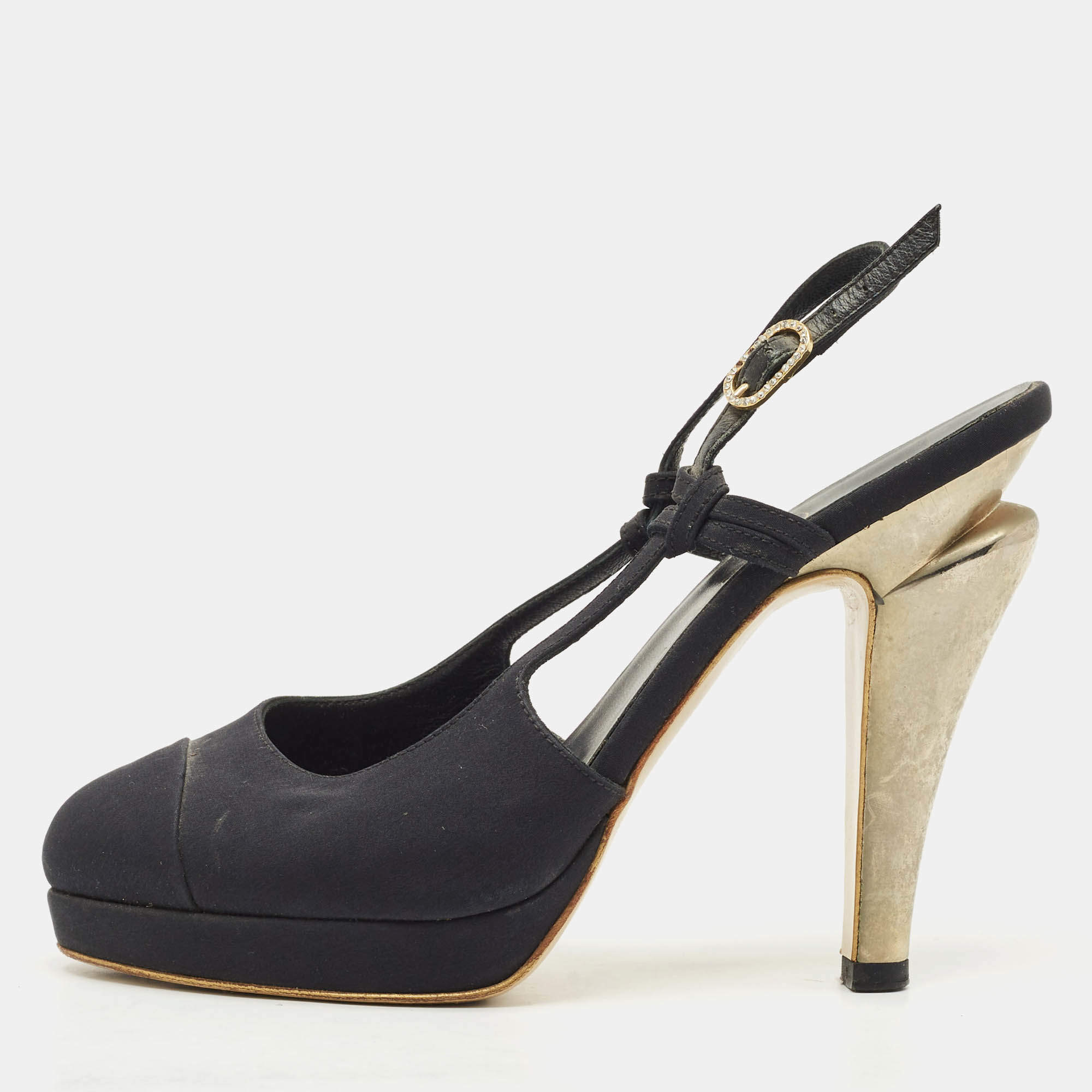 Pre Owned Chanel Black Canvas CC Cap Toe Slingback Pumps Size 37