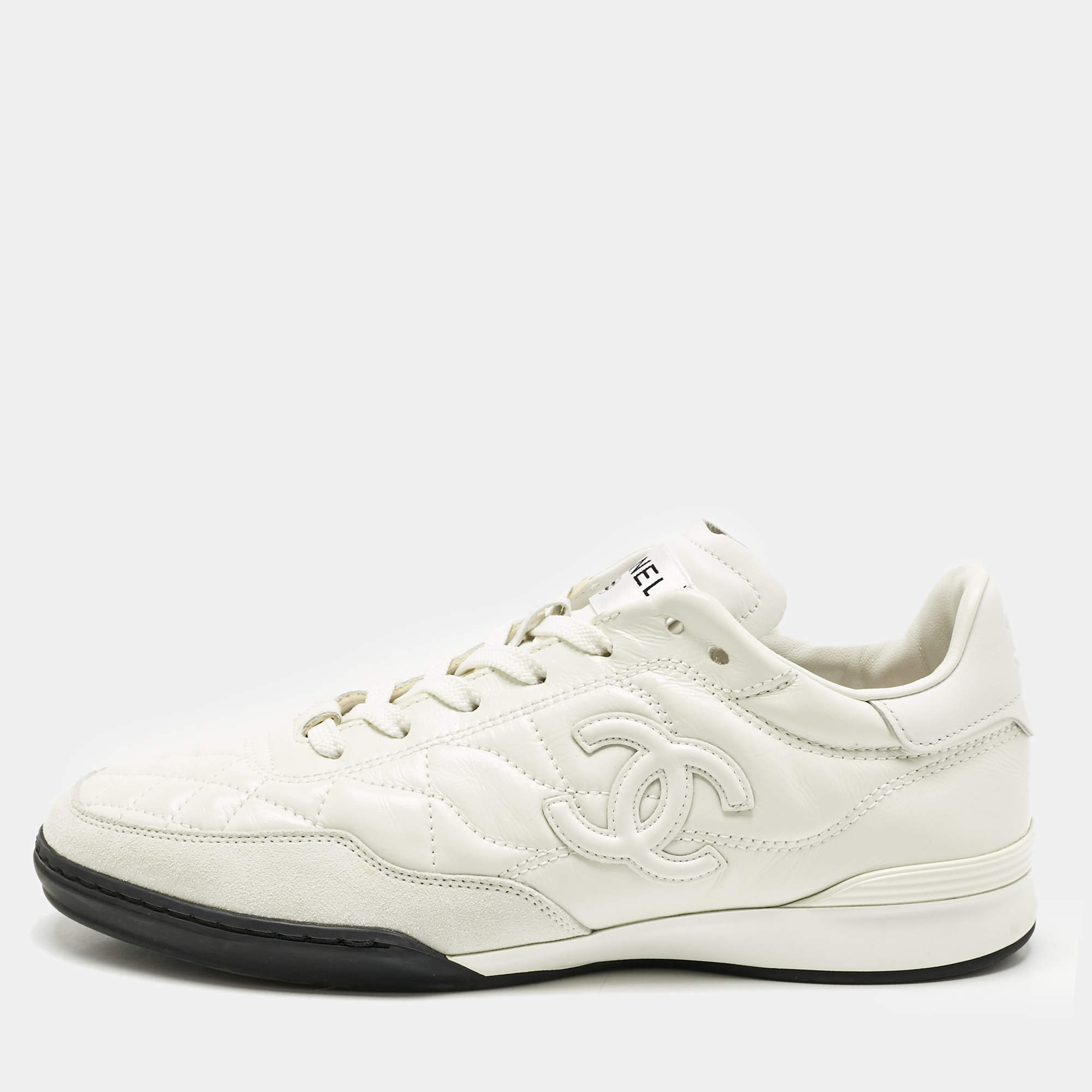 CHANEL スニーカー size 38 Chanel White Quilted Nylon and Leather CC Low Top Sneaker