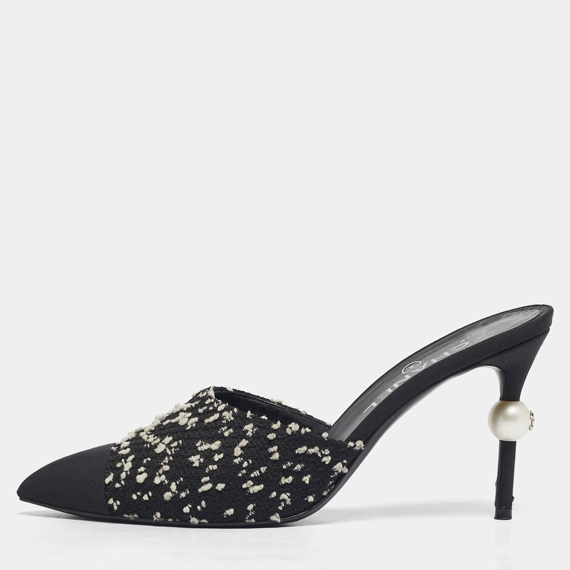 Pre Owned Chanel Black/White Canvas and Tweed CC Cap Toe Mules Size 38