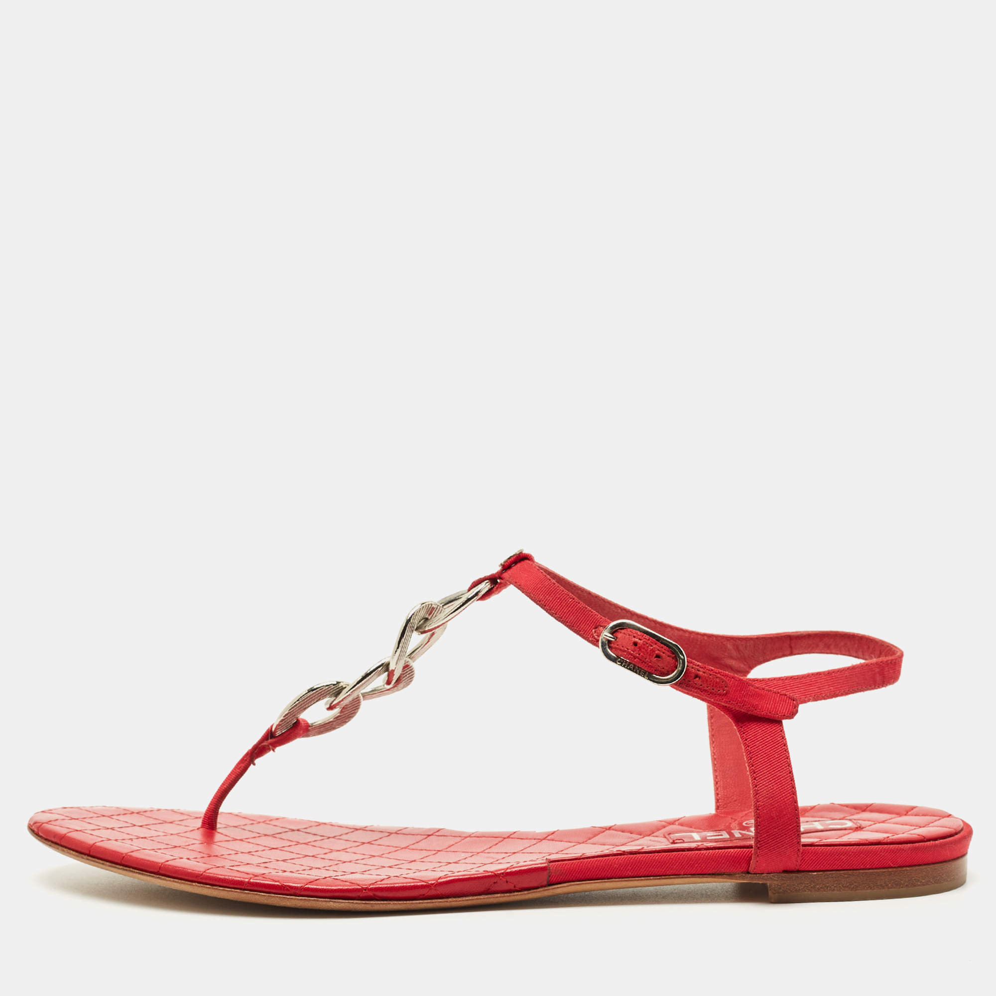 Pre Owned صندل شانيل فلات كانفاس أحمر بعروات حقيبة متوسطة مقاس 41.5