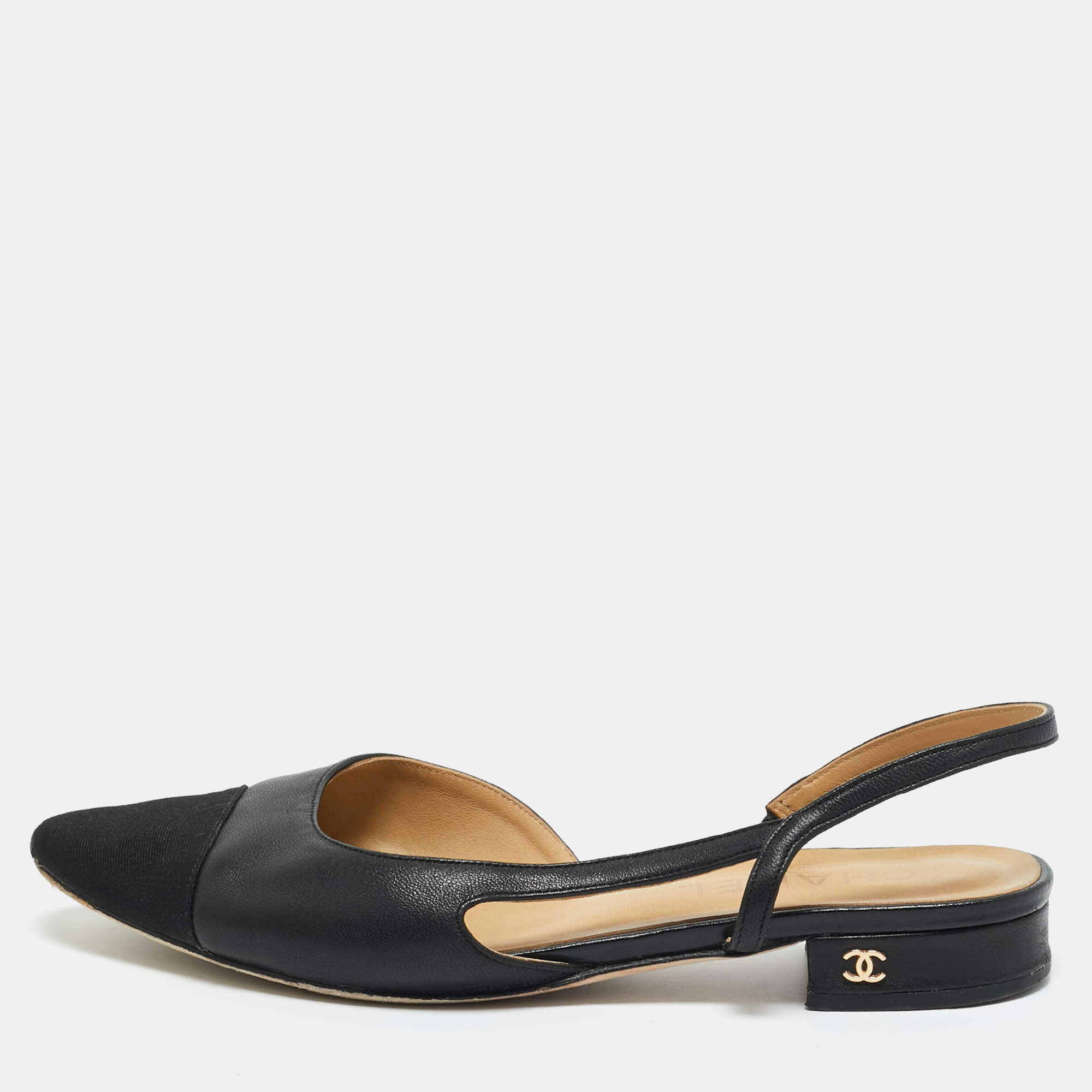 Pre Owned حذاء فلات شانيـل مقدمة أصابع CC دي أوسراي أسود جلد وقماش بحزام خلفي مقاس 40