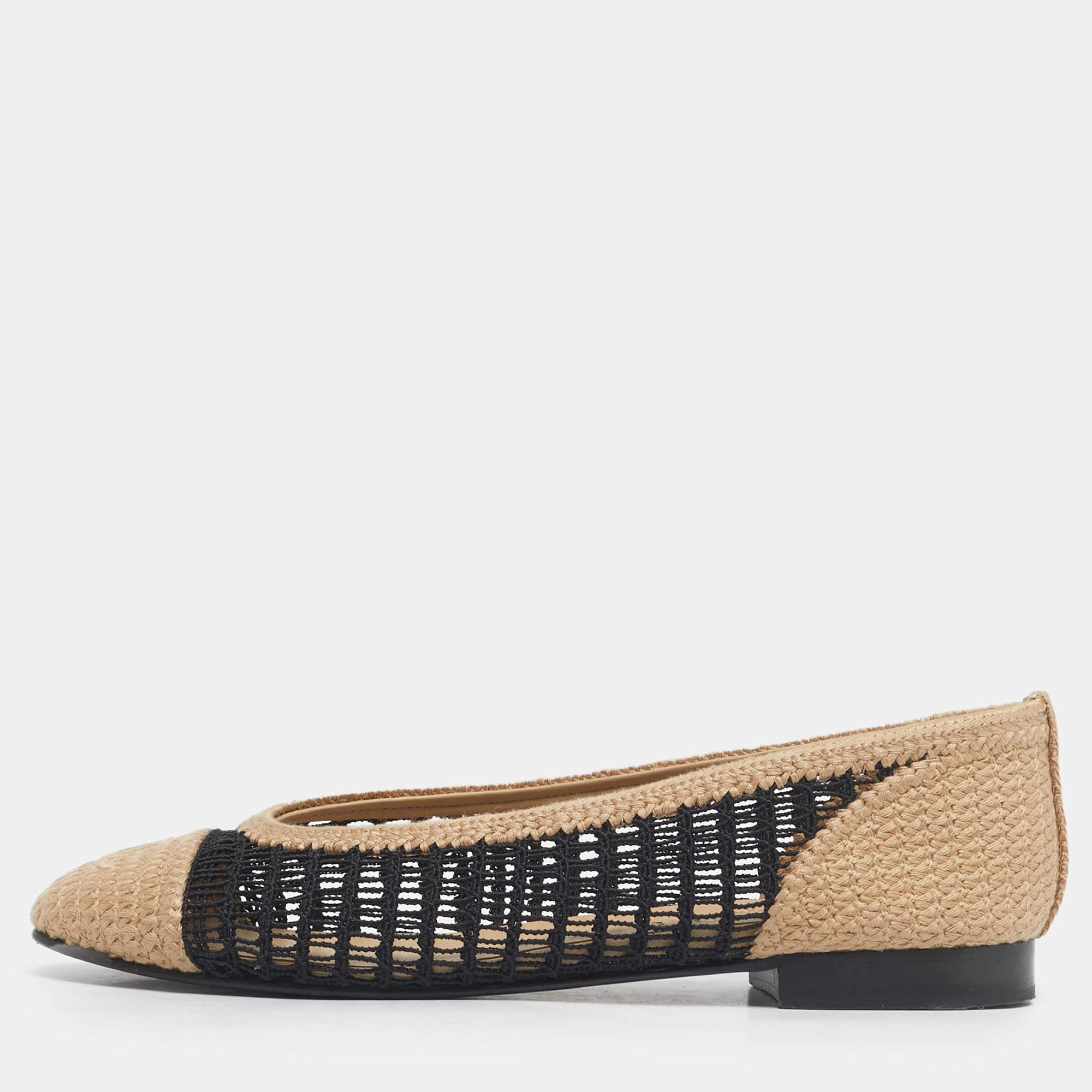 Pre Owned Chanel Beige/Black Knit Fabric and  Mesh CC Ballet Flats Size 38