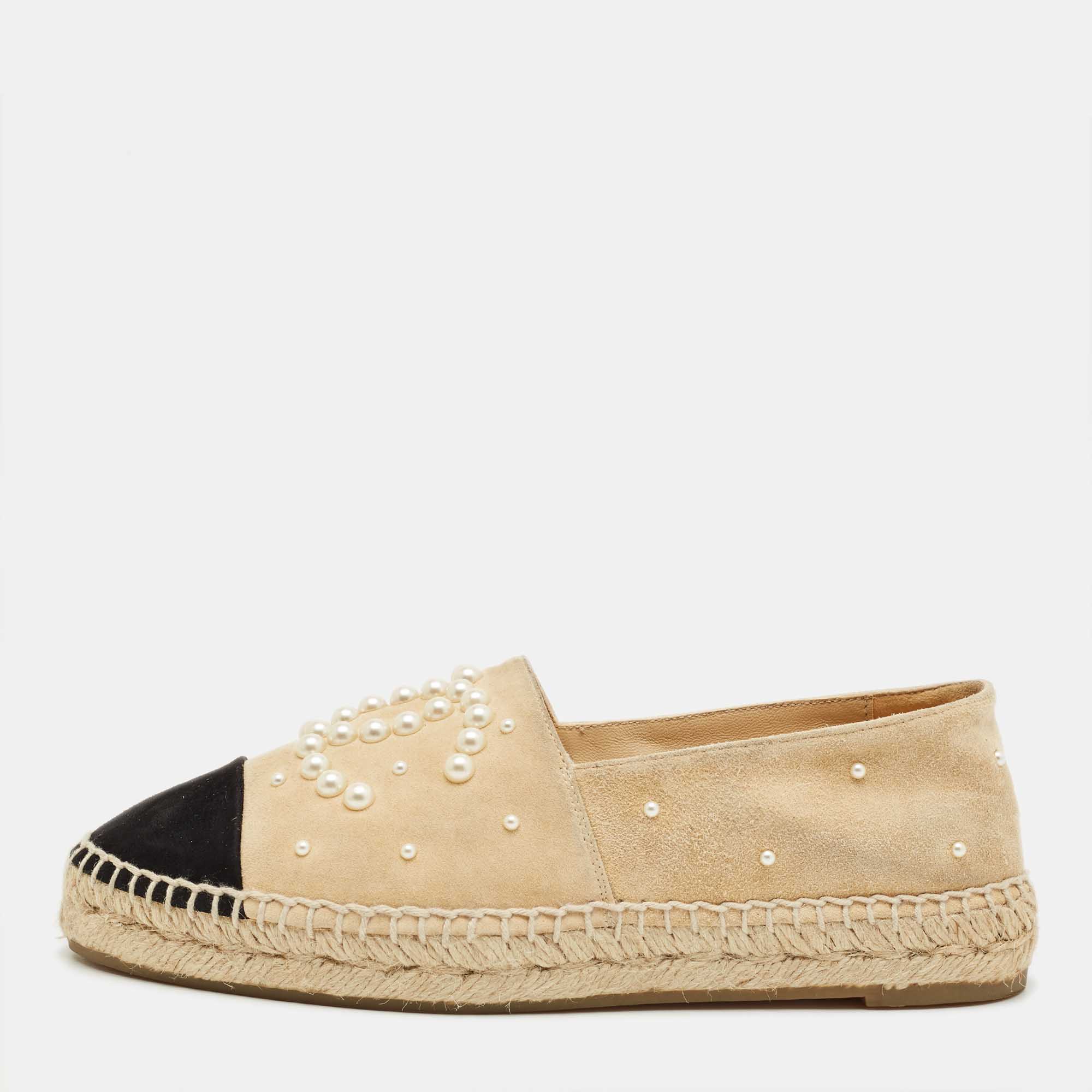Pre Owned Chanel Beige Suede CC Pearl Logo Espadrille Flats Size 37