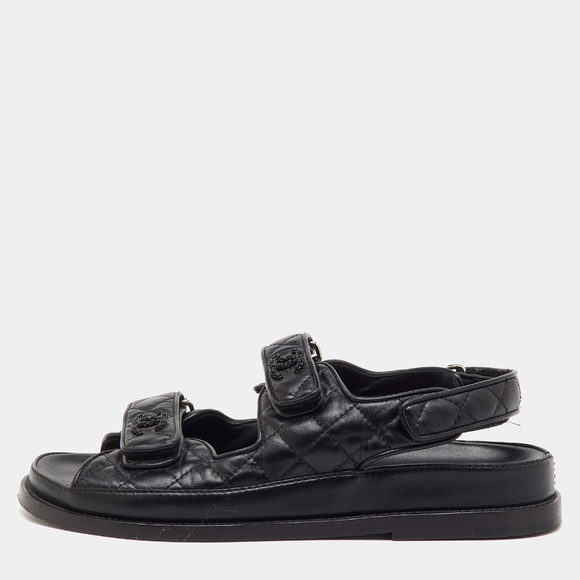 Pre Owned Chanel Black Quilted Leather CC Dad Flat Sandals Size 39