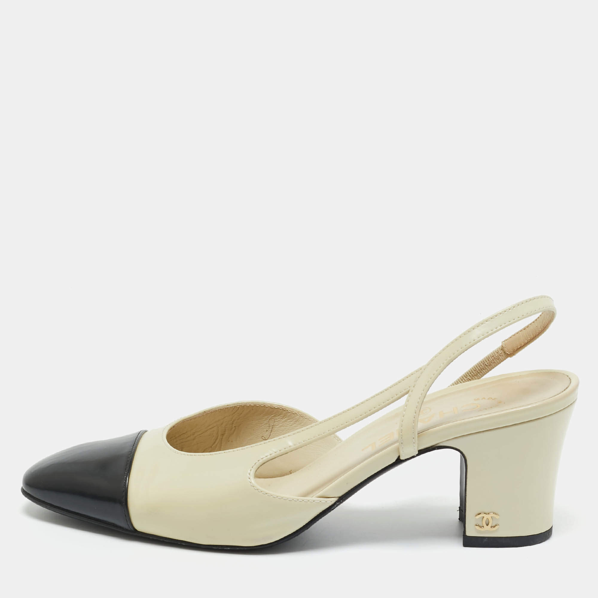 Pre Owned Chanel Cream/Black Leather CC Block Heel Pumps Size 38.5