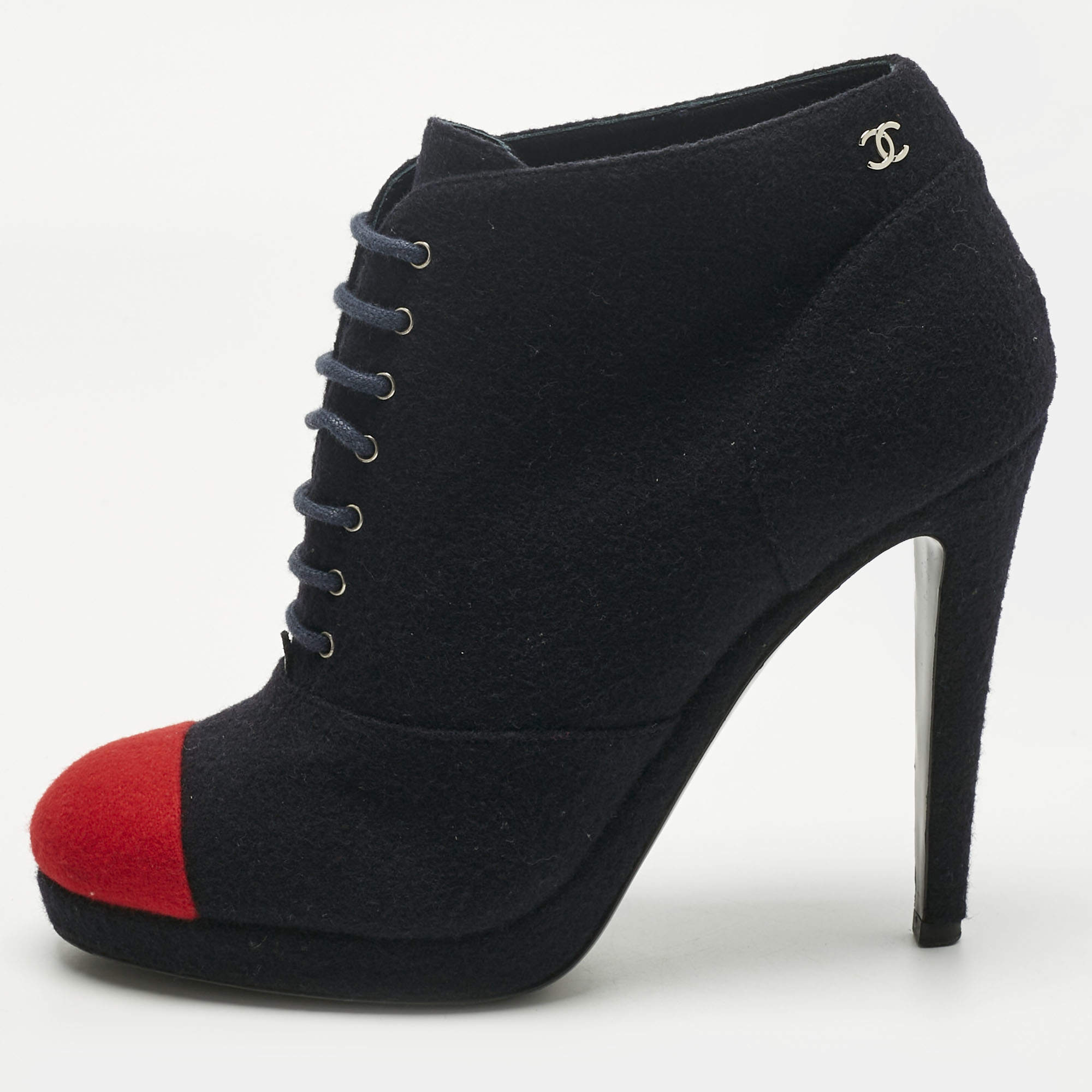 Pre Owned Chanel Navy Blue/Red Wool Cap Toe CC Ankle Length Boots Size 39.5