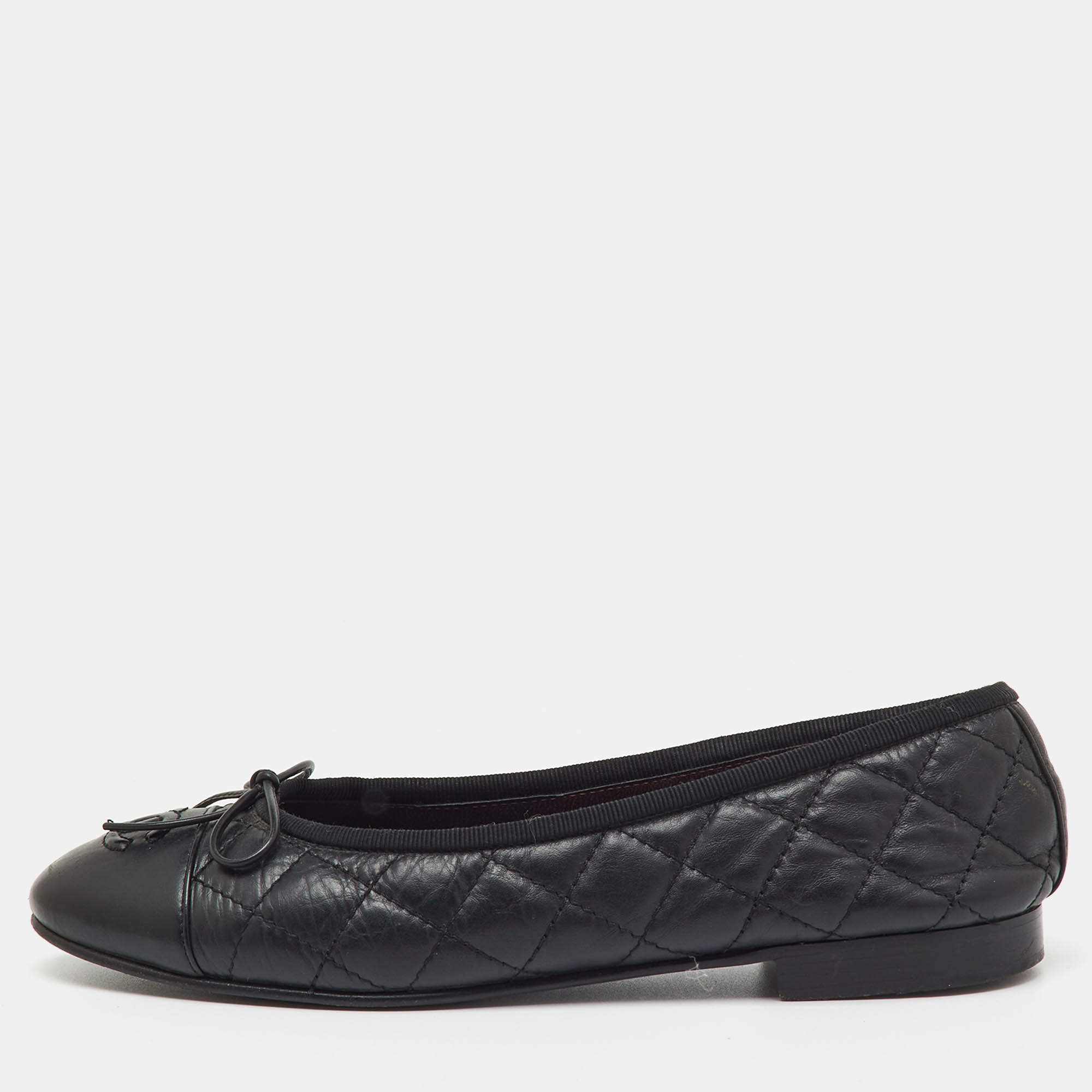 Pre Owned Chanel Black Quilted Leather CC Cap Toe Bow Ballet Flats Size 36.5