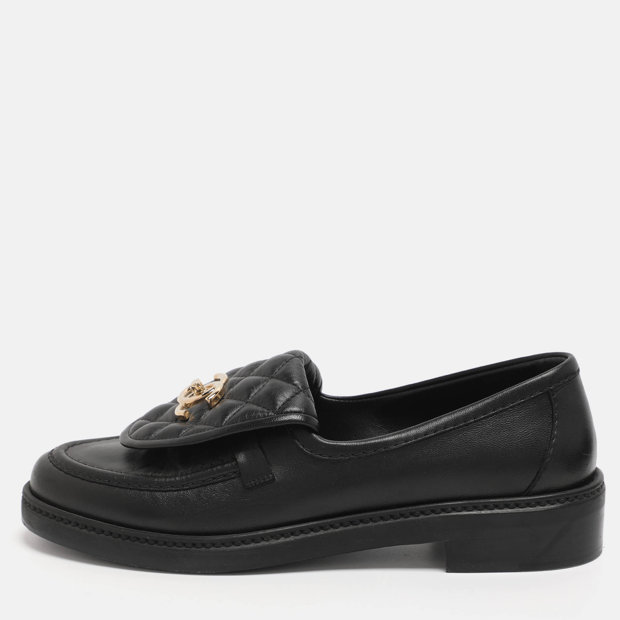 Pre Owned Chanel Black Leather CC Turnlock Loafers Size 38