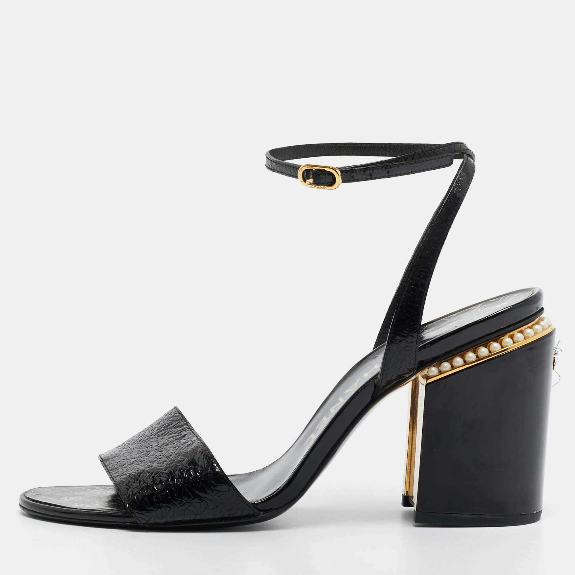 مملوكة مسبقًا Chanel Size 41 Black Leather  CC Pearl Embellished Ankle Strap Sandals