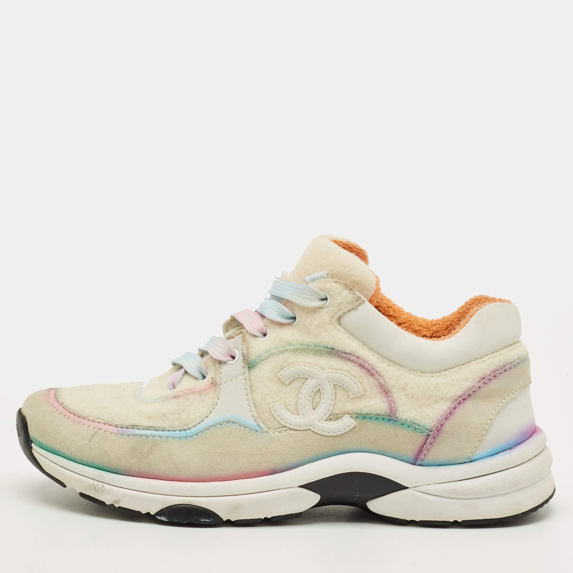 مملوكة مسبقًا Chanel Interlocking CC Size 37 Grey/Pink Suede and Tweed Low Top Sneakers