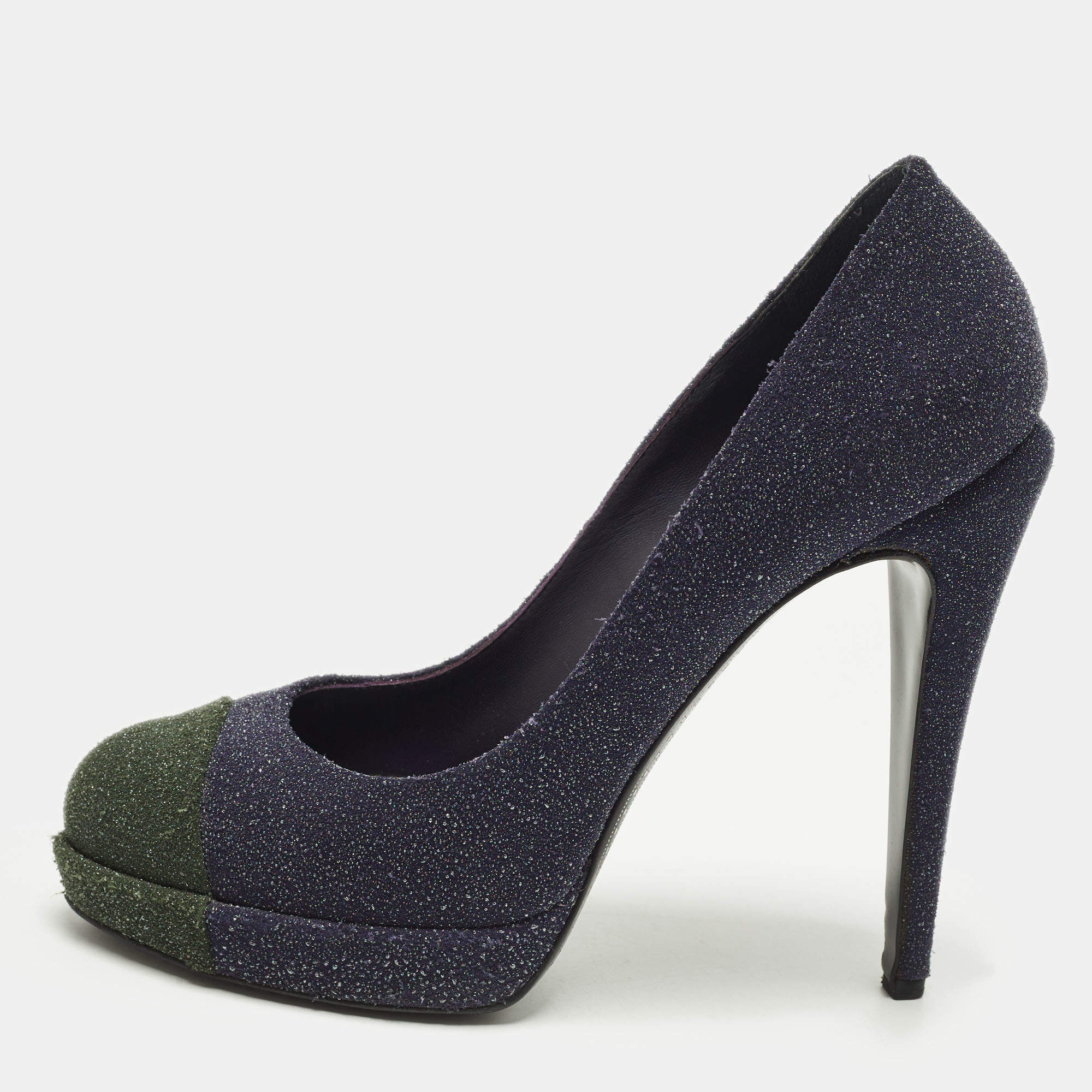 Pre Owned حذاء كعب عالي شانيل جلد وبريق أخضر/أرجواني شعار سي سي متشابك مقاس 40.5