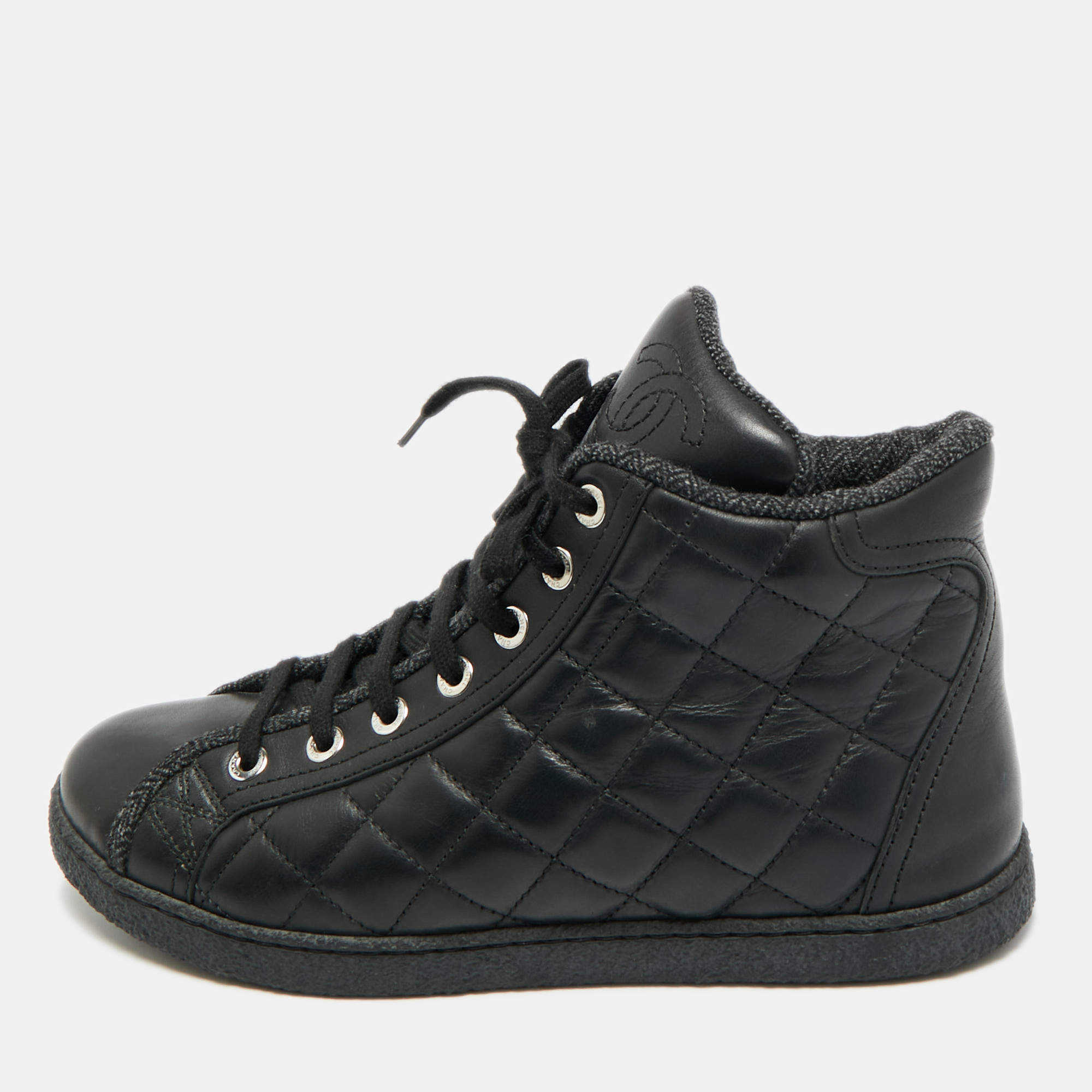 Pre Owned Chanel Size 35.5 Black Leather Lace Up Sneakers