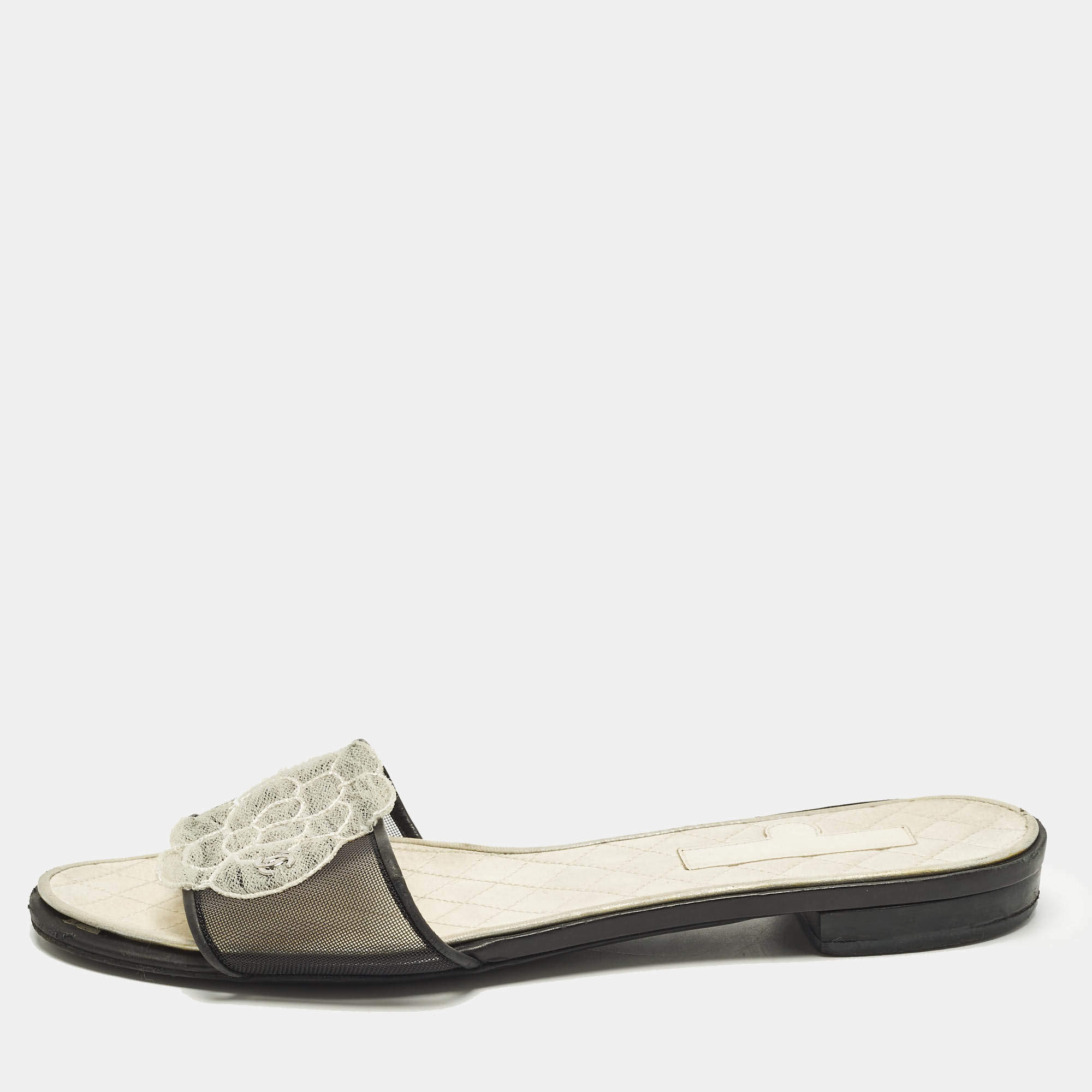 Pre Owned Chanel Camelia Size 37 Black/White Leather and Mesh Flat Slides 