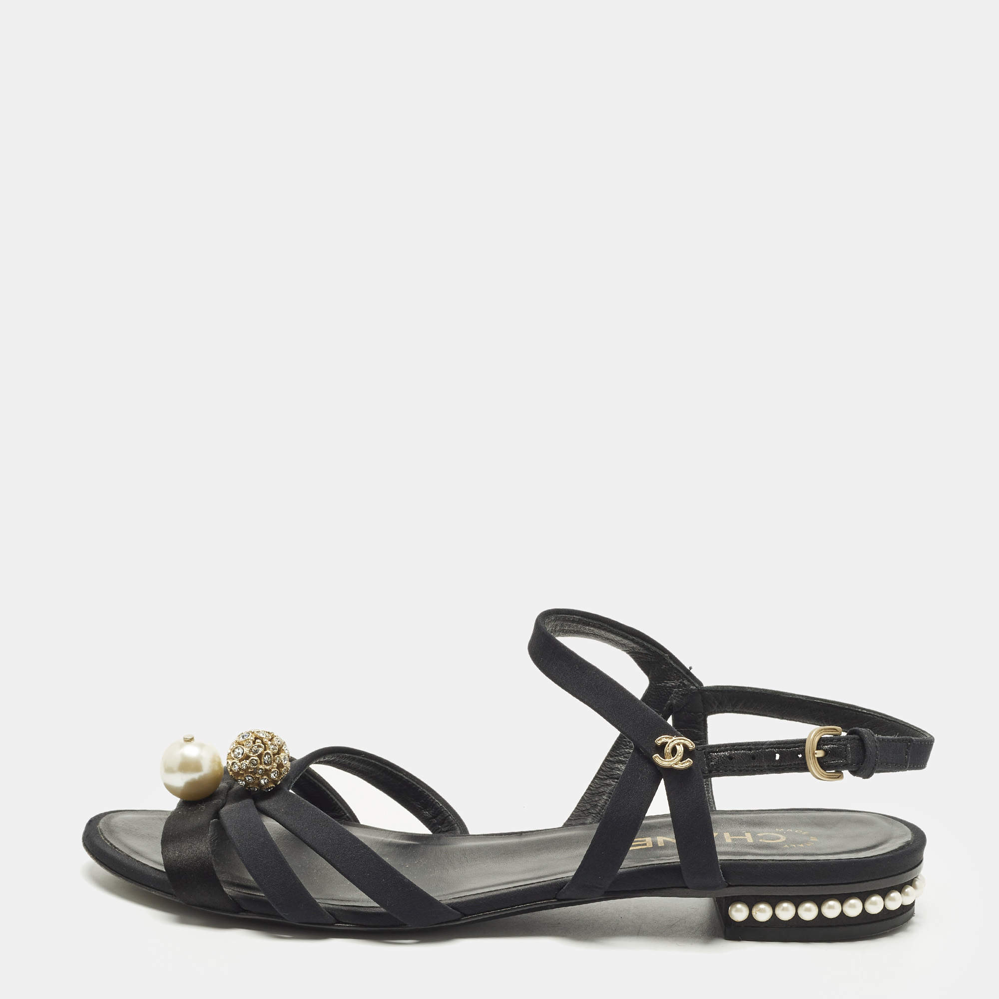 Pre Owned صندل مفتوح الكعب بالكريستال مزين ساتان أسود مقاس 39.5 شانييل