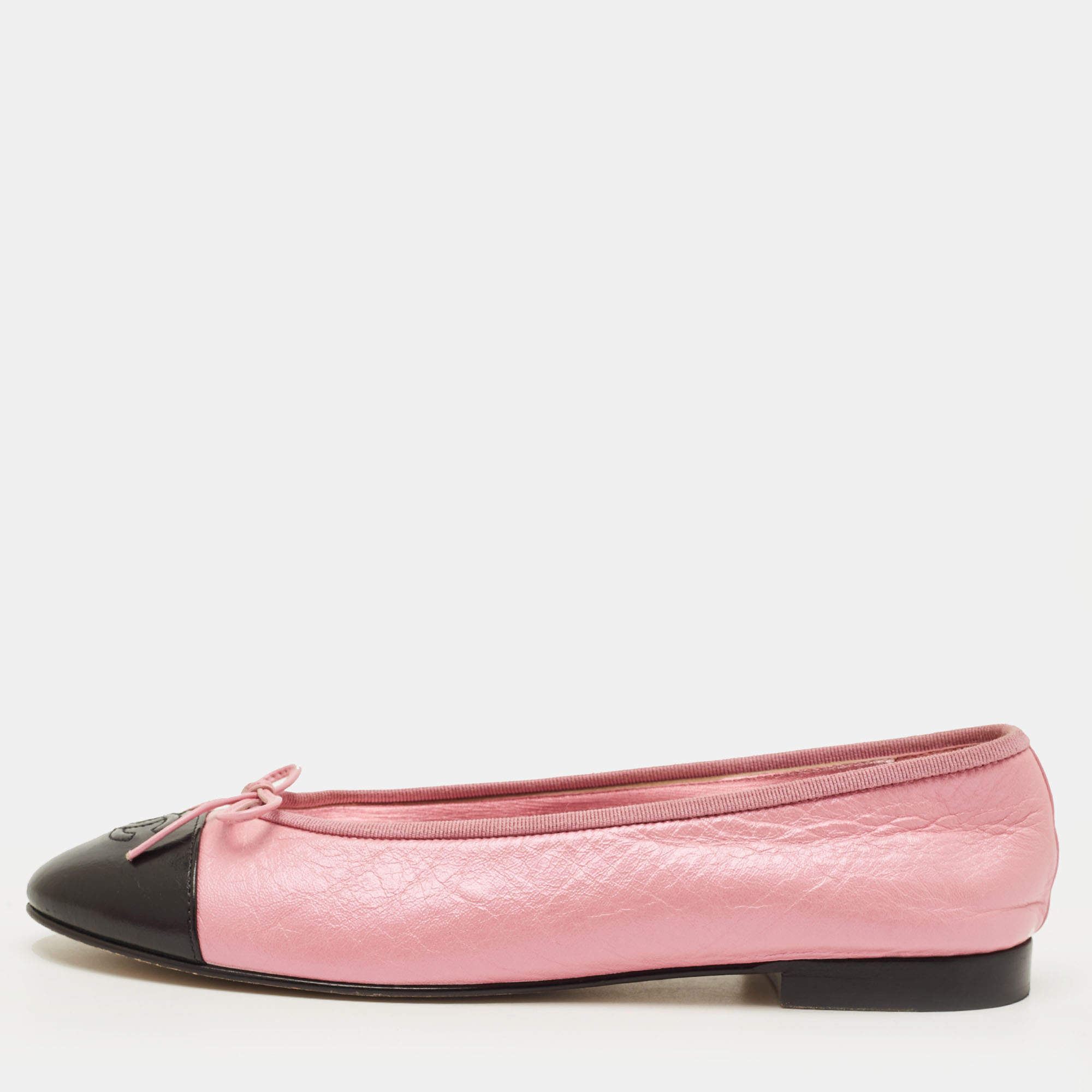 Pre Owned حذاء باليرينا فلات شانيل جلد بني ومزخرف بـ PVC مقاس 37.5