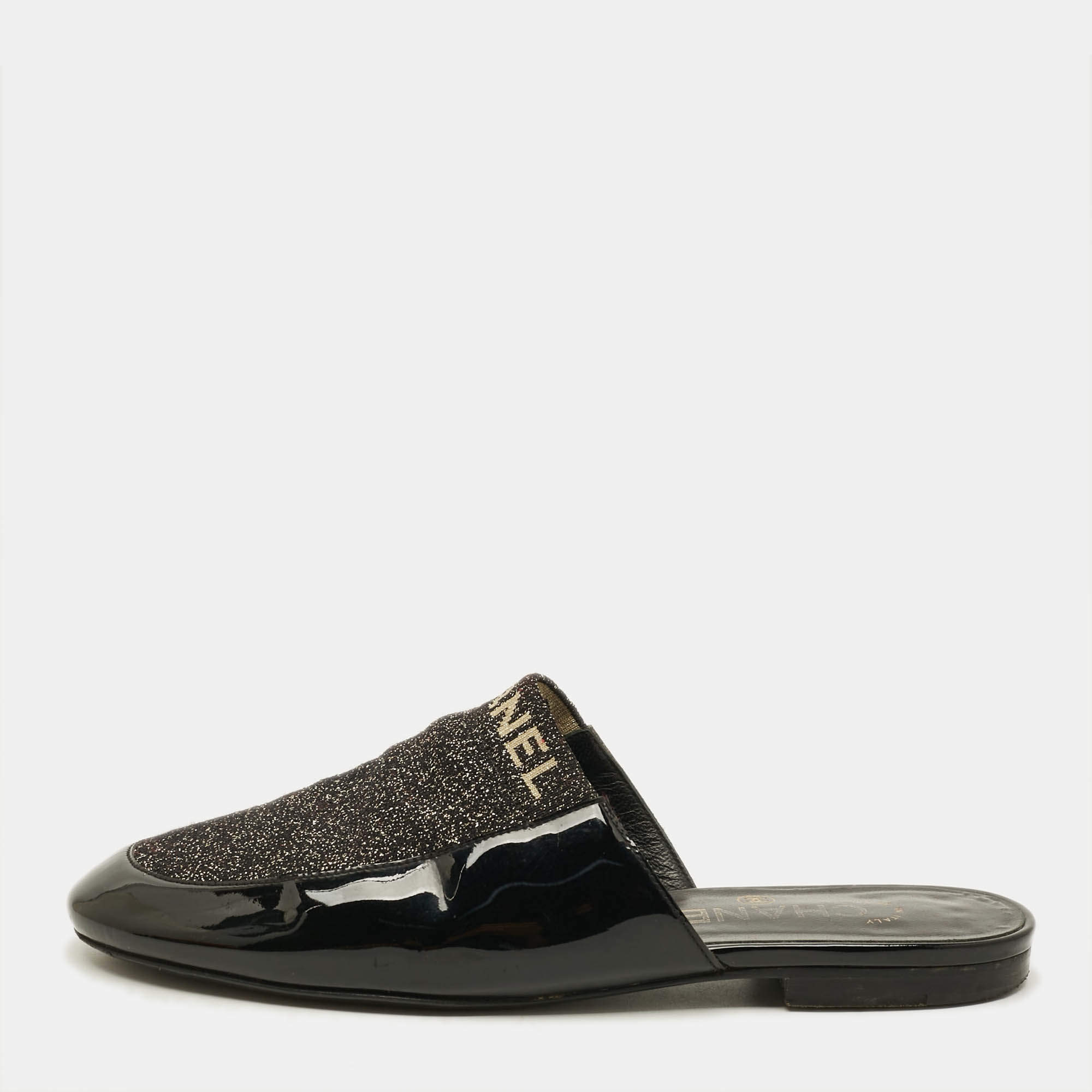 Pre Owned Chanel Size 37 Black Lurex Fabric Patent Leather Logo Flat Mules