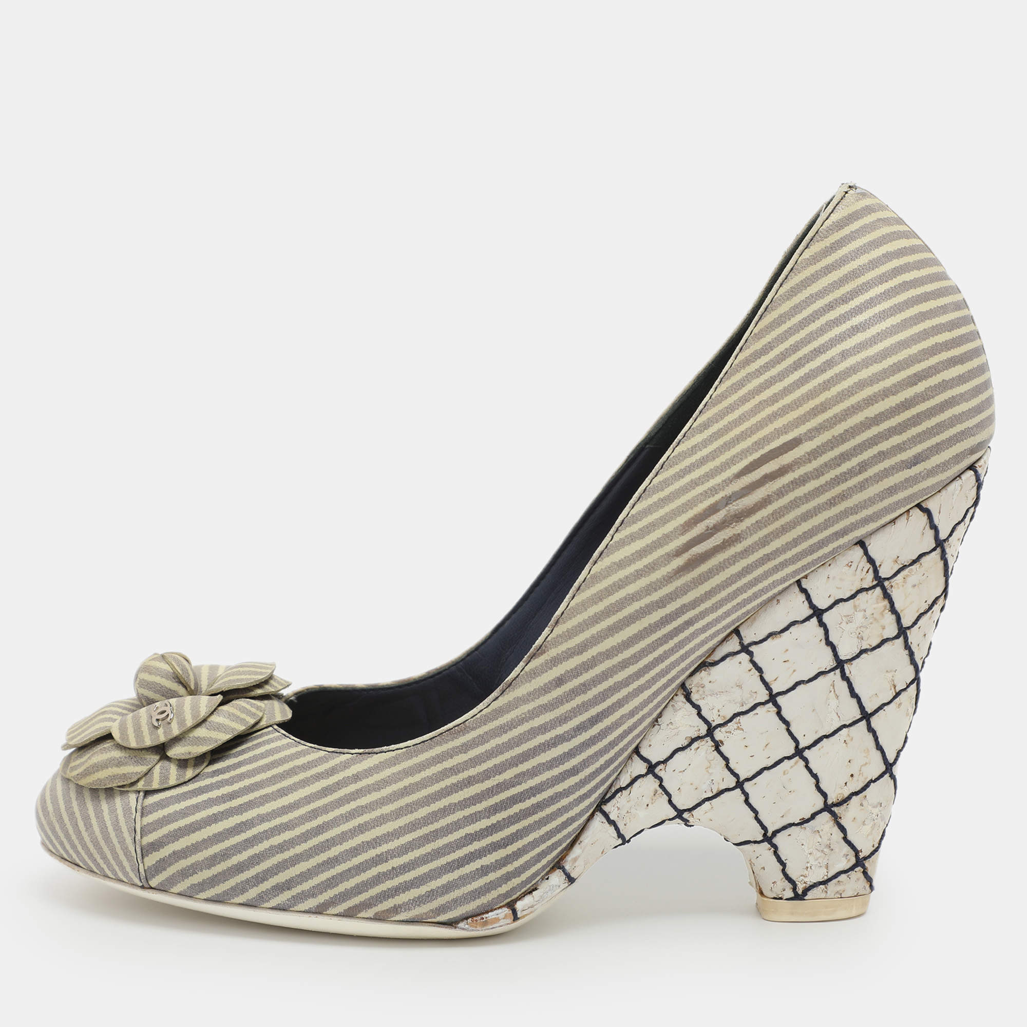 Pre Owned Chanel Camelia Size 39 Beige Stripe Leather Wedge Pumps