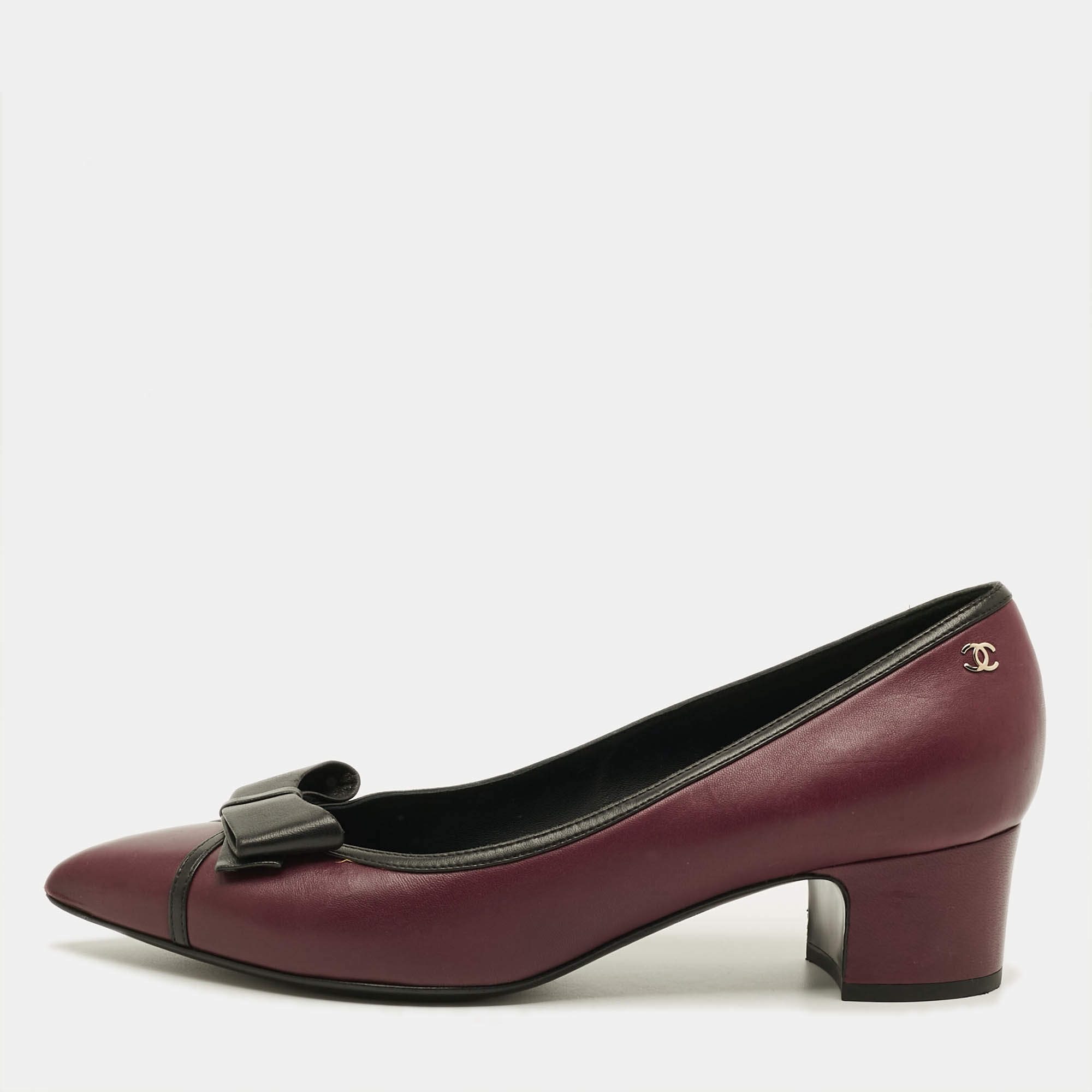 Pre Owned Chanel CC Size 40 Burgundy/Black Leather Bow Block Heel Pumps