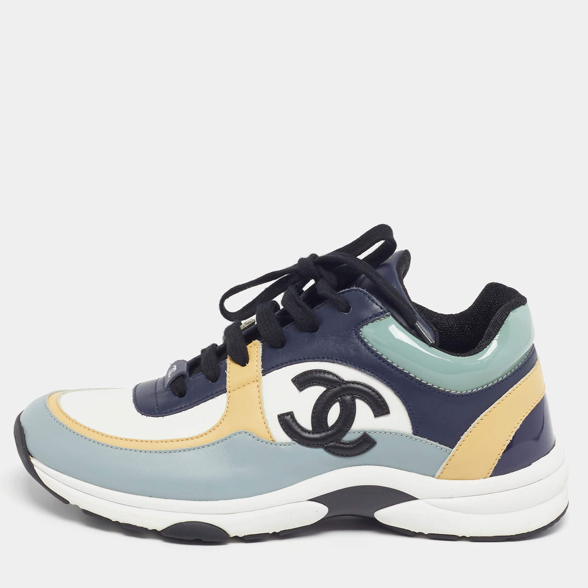 Pre Owned Chanel CC Size 38 Multicolor Leather and Patent Leather Low Top Sneakers