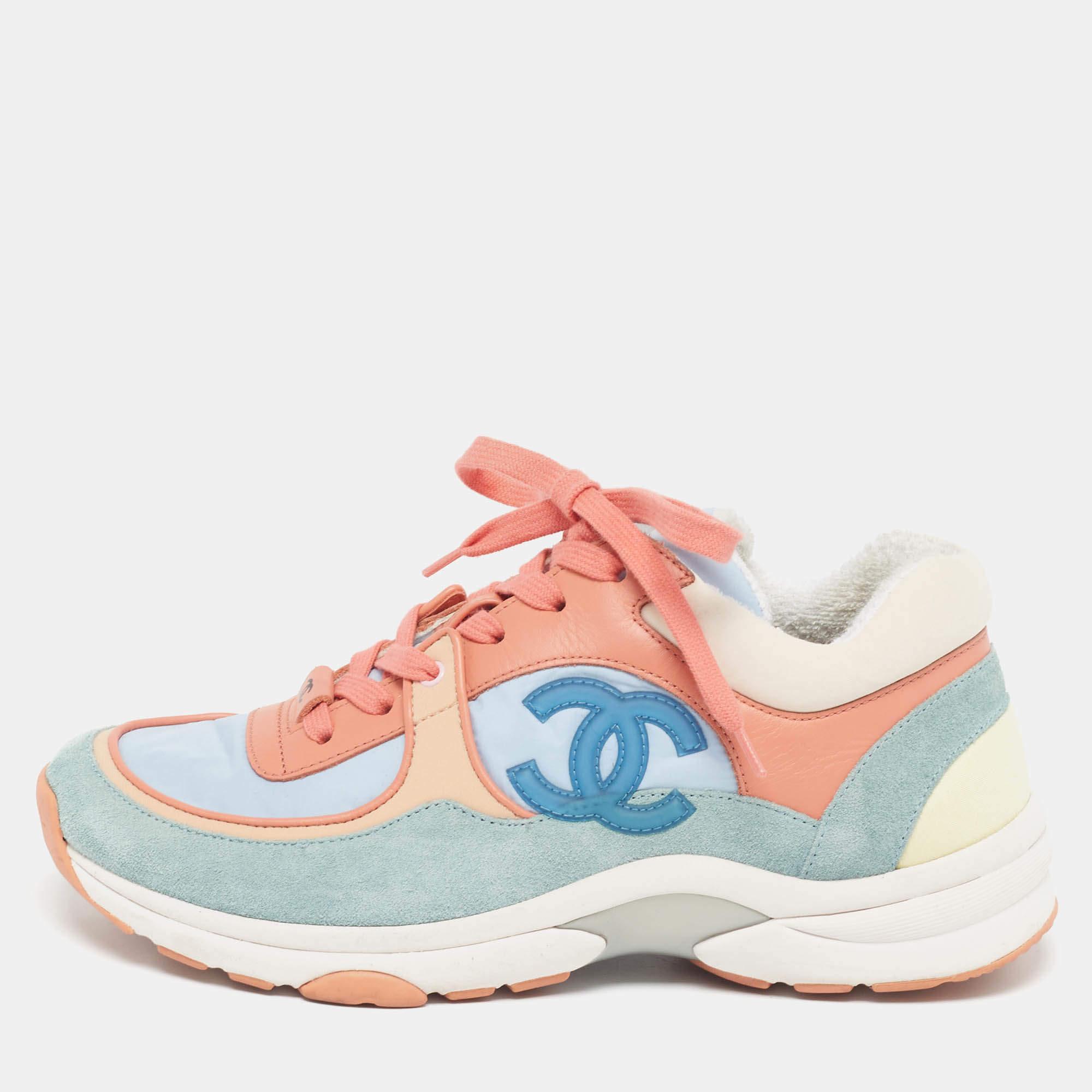 Pre Owned Chanel CC Size 38 Multicolor Nylon and Suede Lace Up Sneakers