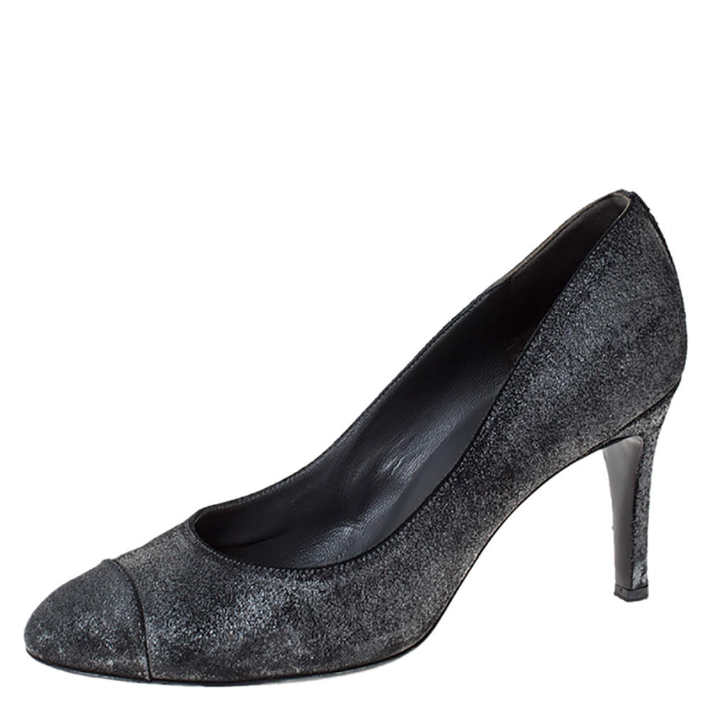 Pre Owned Chanel Metallic Distressed Textured Suede CC Cap Toe Pumps Size 40.5
