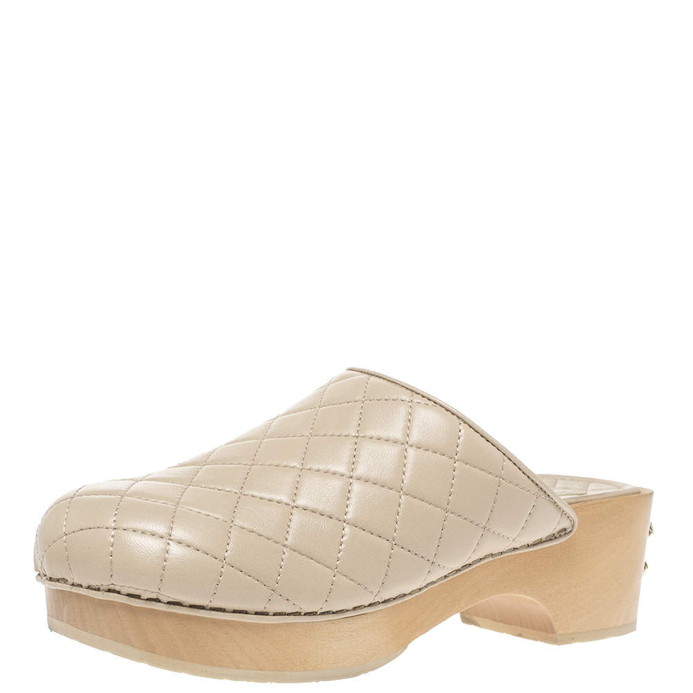 Chanel Beige Quilted Leather CC Wooden Platform Clogs Size 38 Chanel