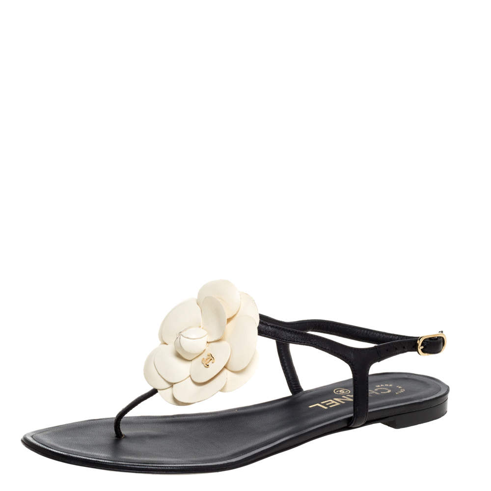 Pre Owned Chanel Black Leather Camellia Flat Sandals Size 39